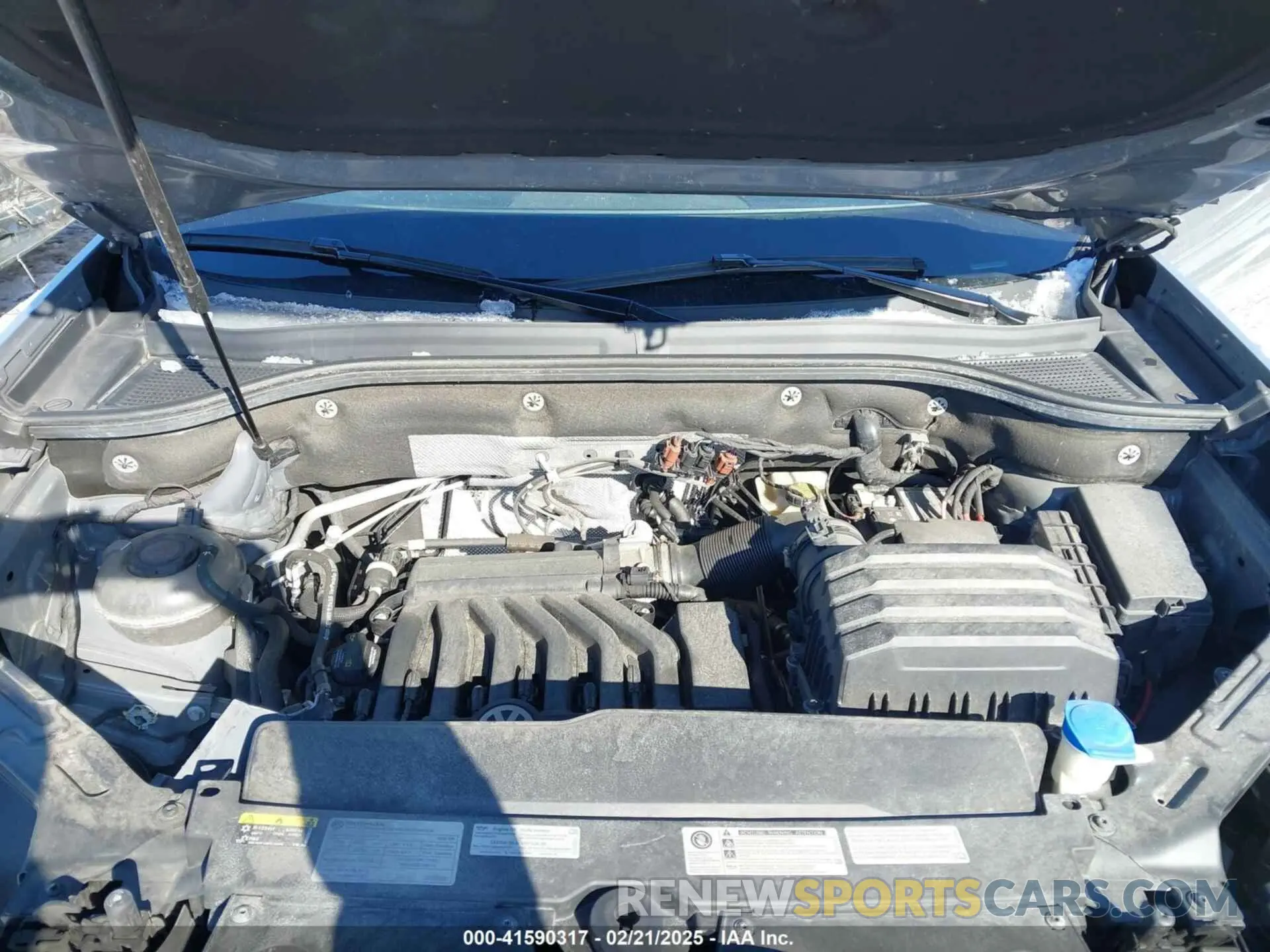 10 Photograph of a damaged car 1V2TE2CA9LC224044 VOLKSWAGEN ATLAS CROSS SPORT 2020