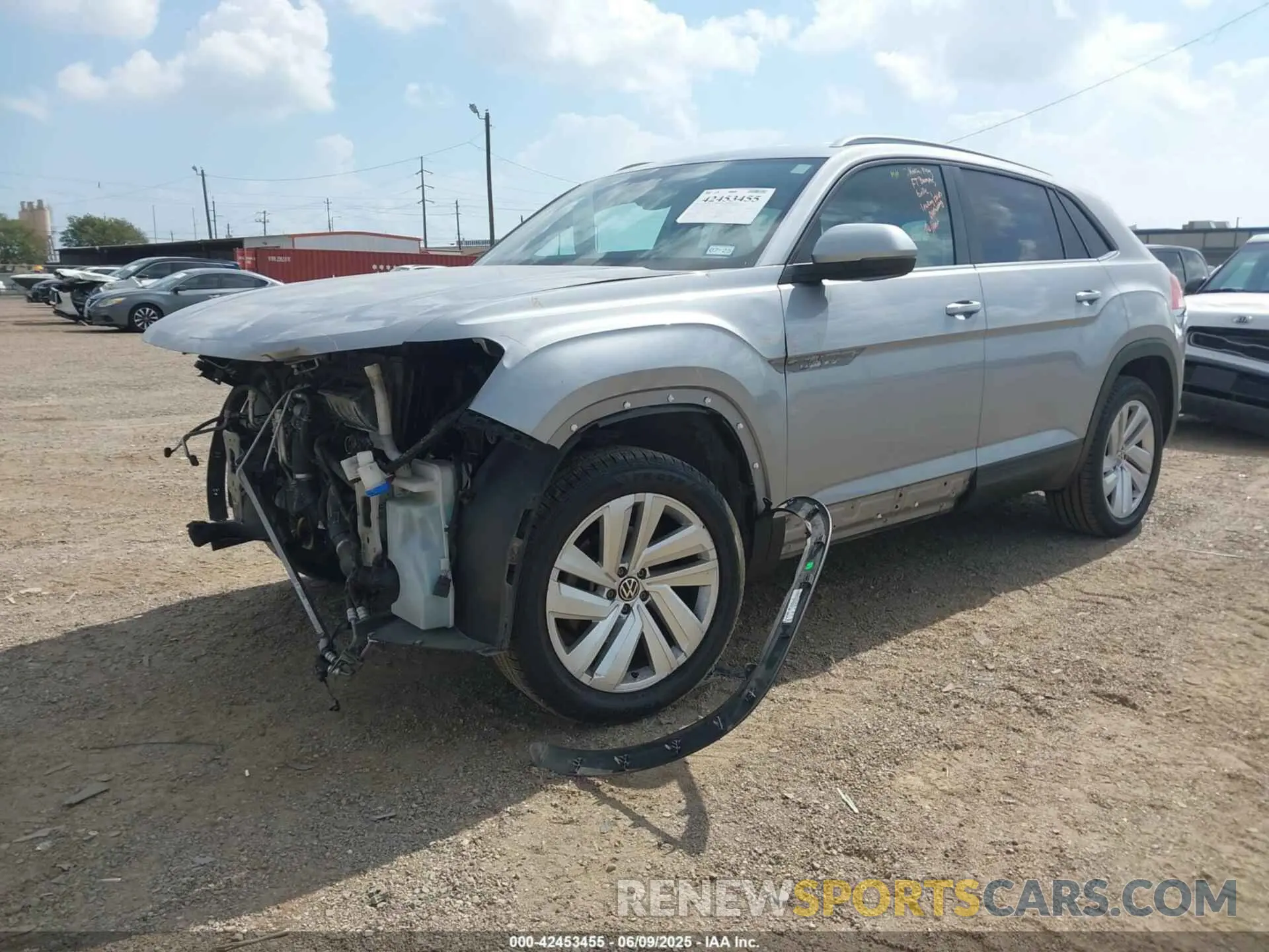2 Photograph of a damaged car 1V2YC2CA1LC204740 VOLKSWAGEN ATLAS CROSS SPORT 2020