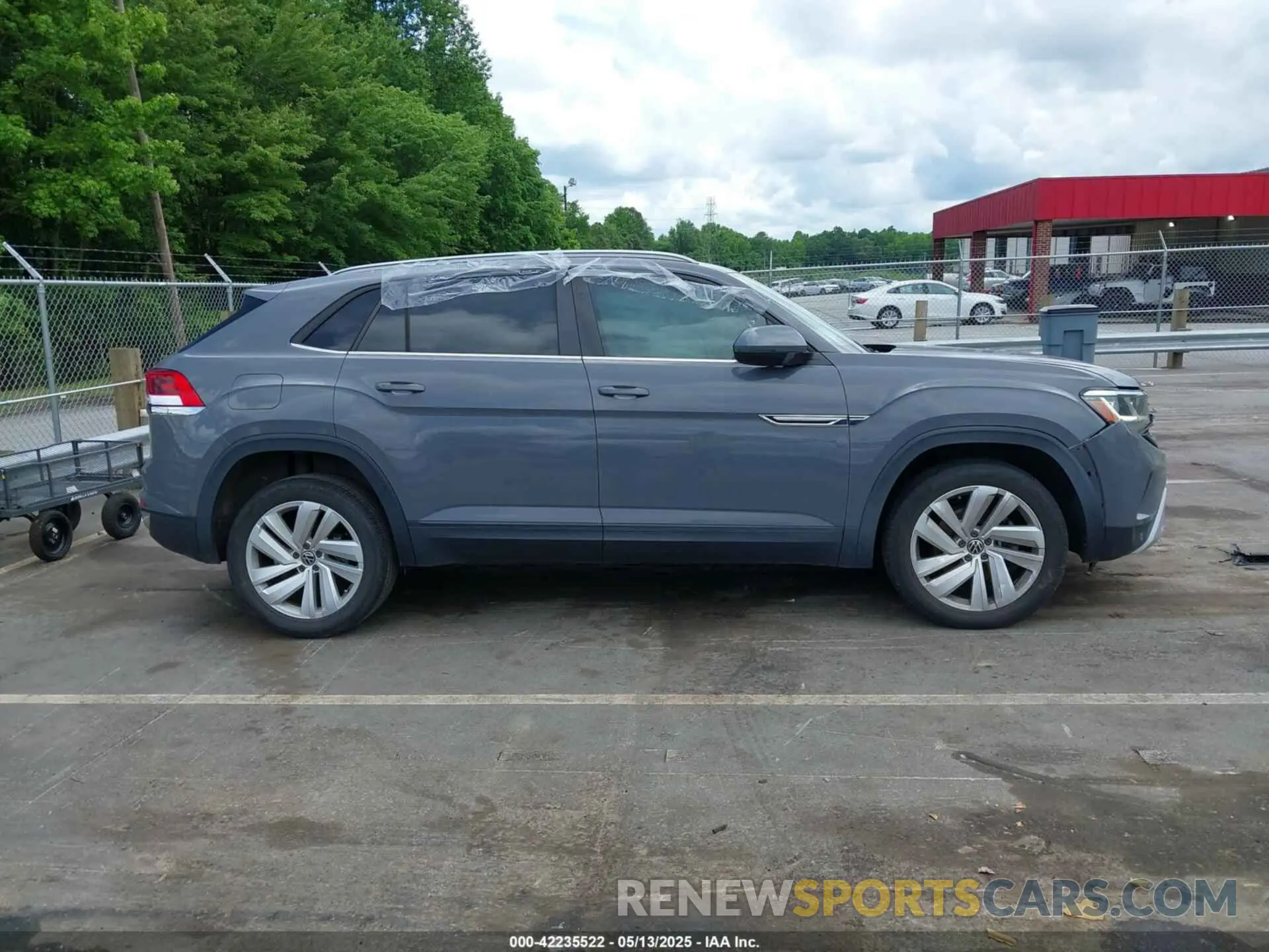 12 Photograph of a damaged car 1V2YC2CA4LC215683 VOLKSWAGEN ATLAS CROSS SPORT 2020