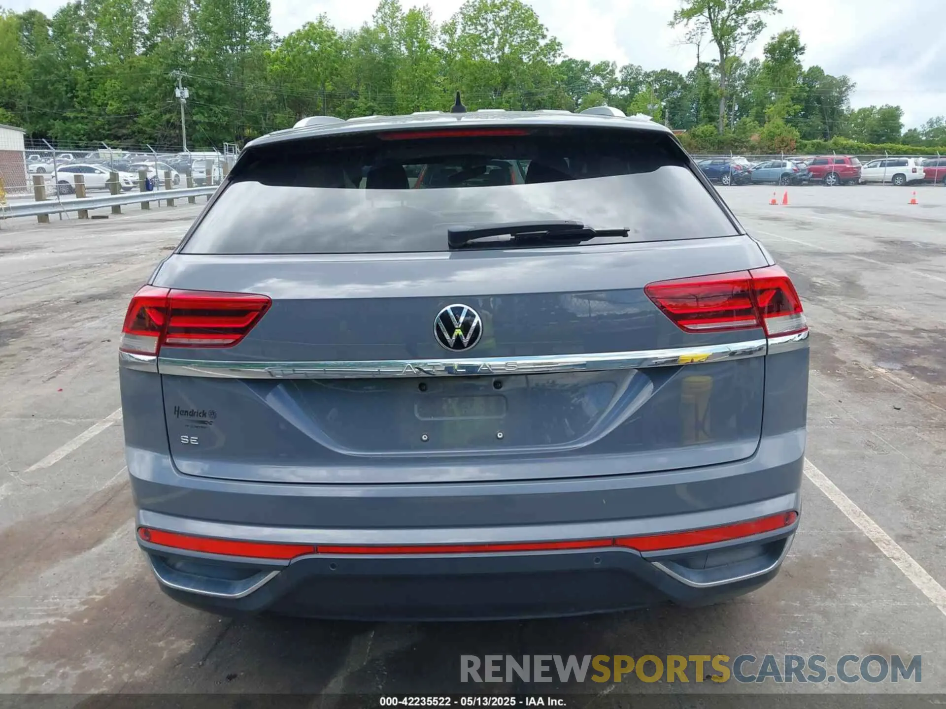15 Photograph of a damaged car 1V2YC2CA4LC215683 VOLKSWAGEN ATLAS CROSS SPORT 2020