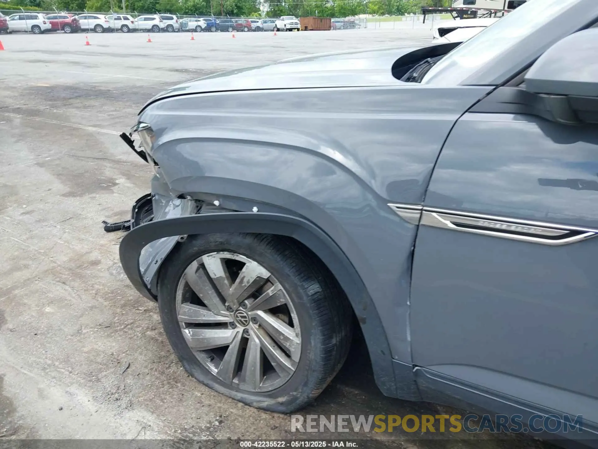 6 Photograph of a damaged car 1V2YC2CA4LC215683 VOLKSWAGEN ATLAS CROSS SPORT 2020