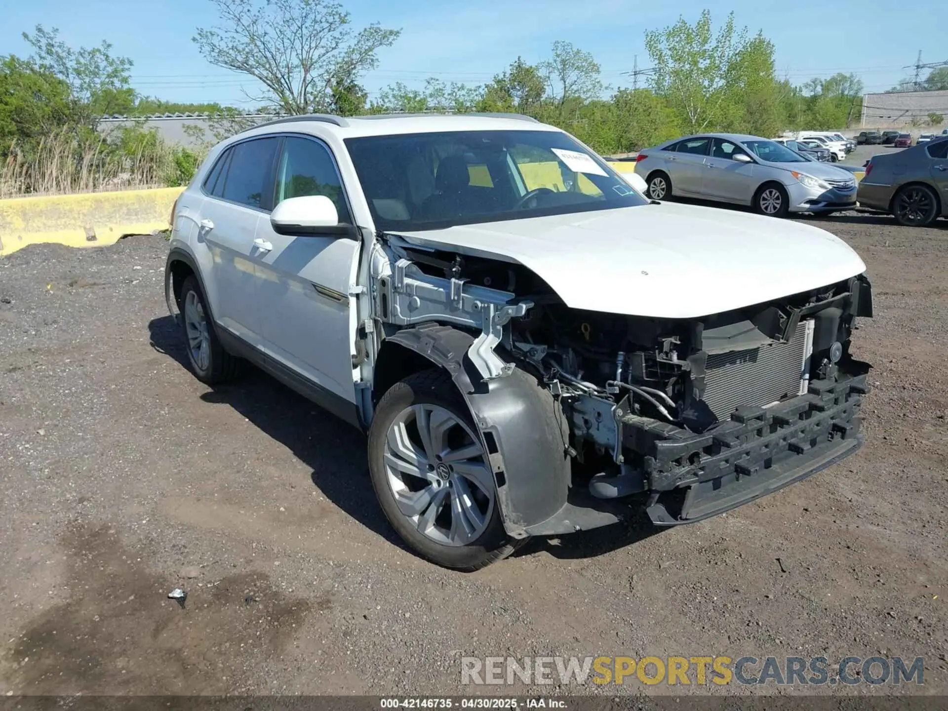 1 Photograph of a damaged car 1V2BC2CA4MC221989 VOLKSWAGEN ATLAS CROSS SPORT 2021