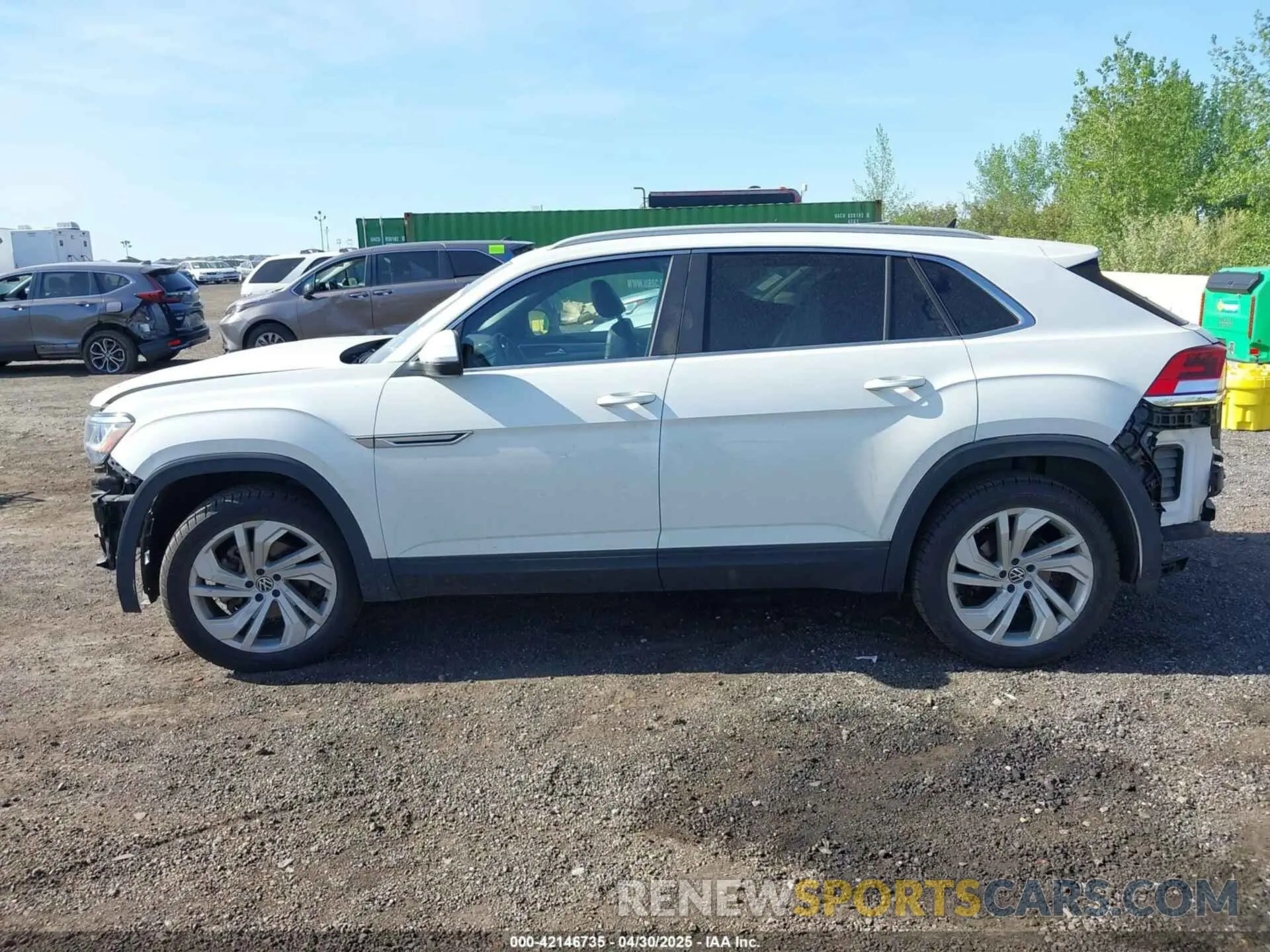14 Photograph of a damaged car 1V2BC2CA4MC221989 VOLKSWAGEN ATLAS CROSS SPORT 2021