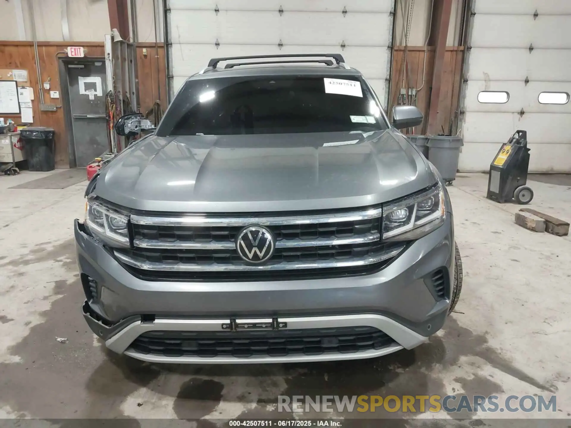 12 Photograph of a damaged car 1V2BE2CA6MC203777 VOLKSWAGEN ATLAS CROSS SPORT 2021