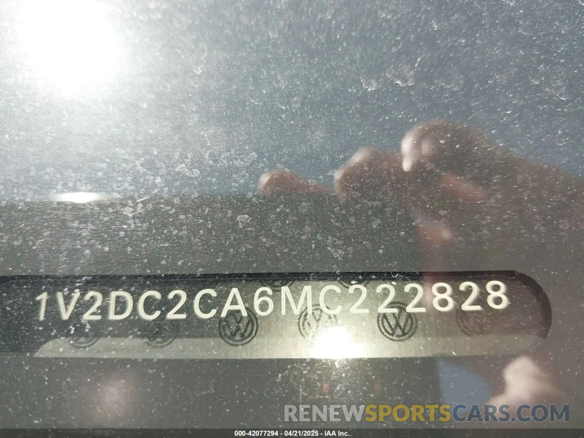 18 Photograph of a damaged car 1V2DC2CA6MC222828 VOLKSWAGEN ATLAS CROSS SPORT 2021