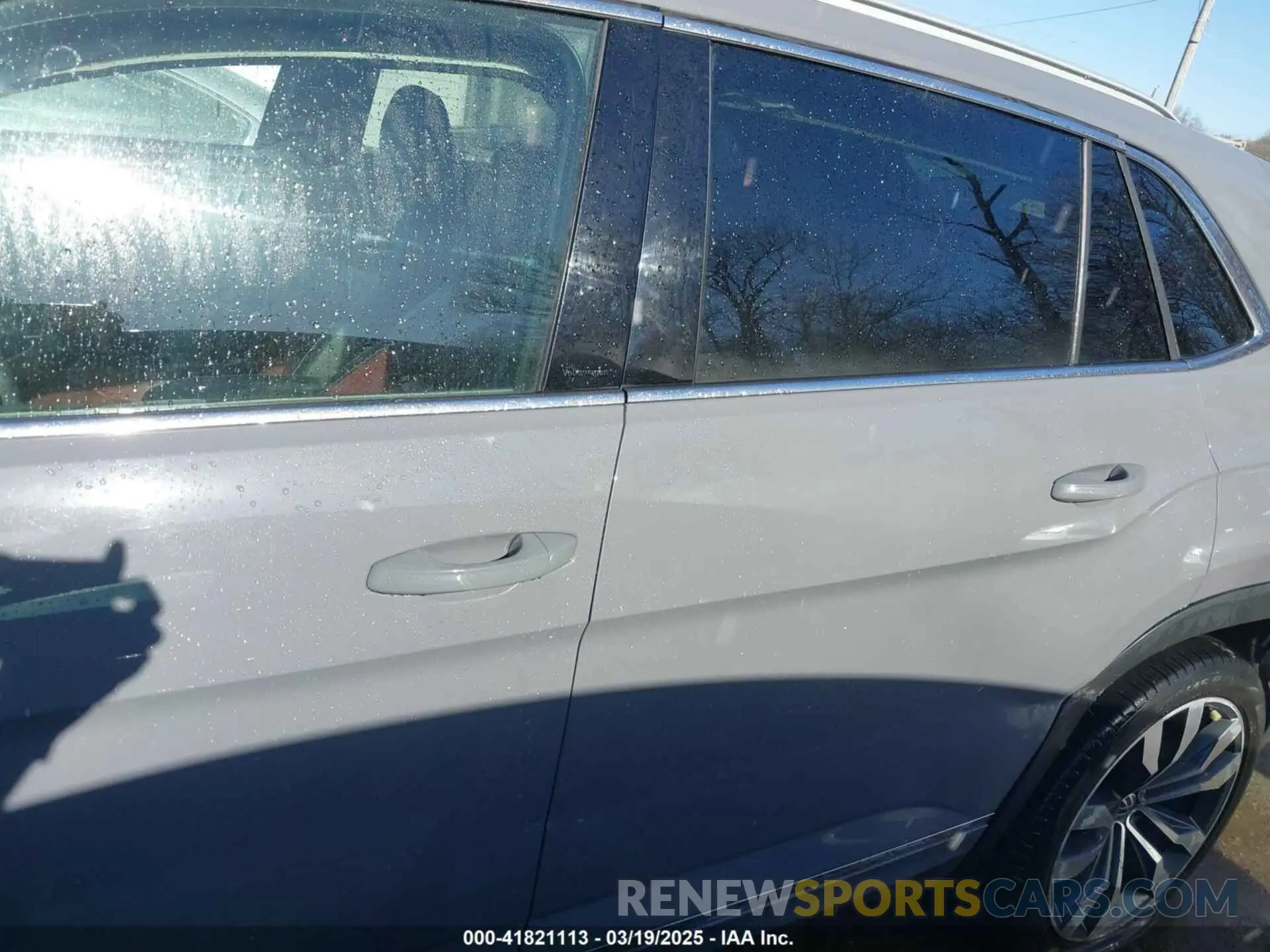 14 Photograph of a damaged car 1V2FE2CA7MC215521 VOLKSWAGEN ATLAS CROSS SPORT 2021