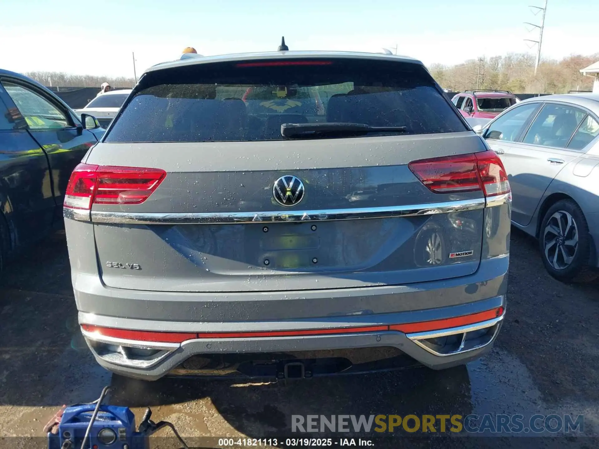 16 Photograph of a damaged car 1V2FE2CA7MC215521 VOLKSWAGEN ATLAS CROSS SPORT 2021