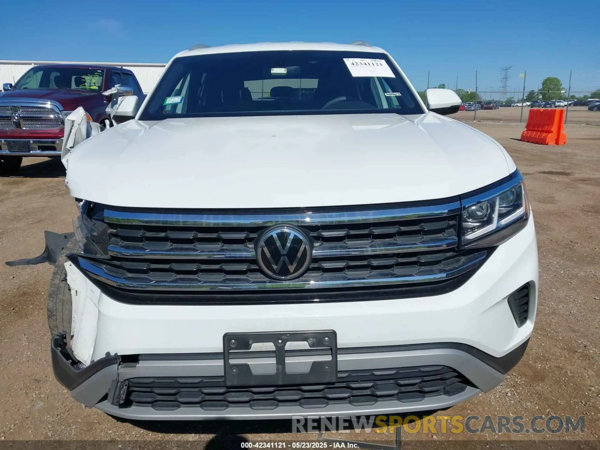 12 Photograph of a damaged car 1V2GC2CAXMC225275 VOLKSWAGEN ATLAS CROSS SPORT 2021