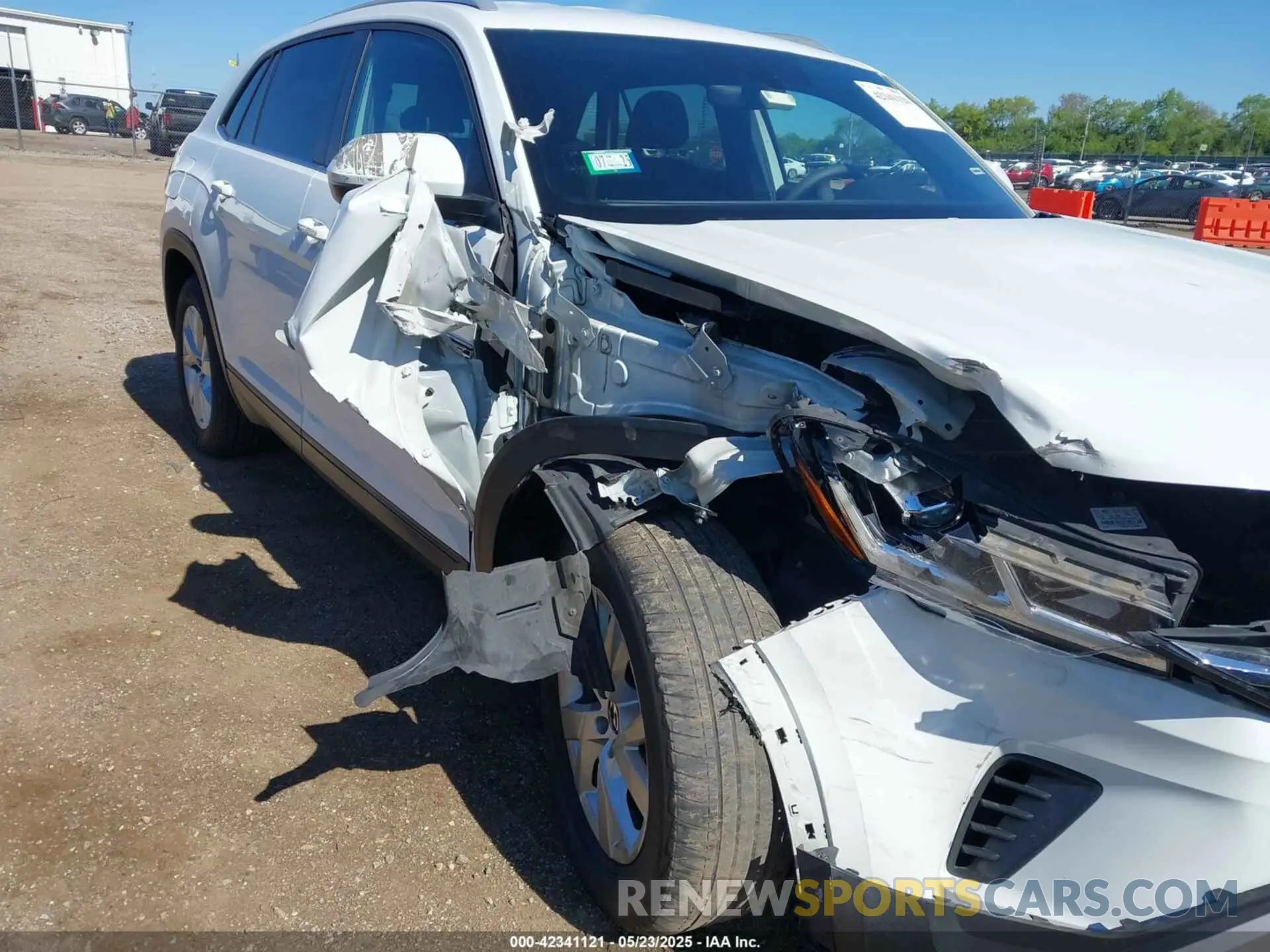 6 Photograph of a damaged car 1V2GC2CAXMC225275 VOLKSWAGEN ATLAS CROSS SPORT 2021