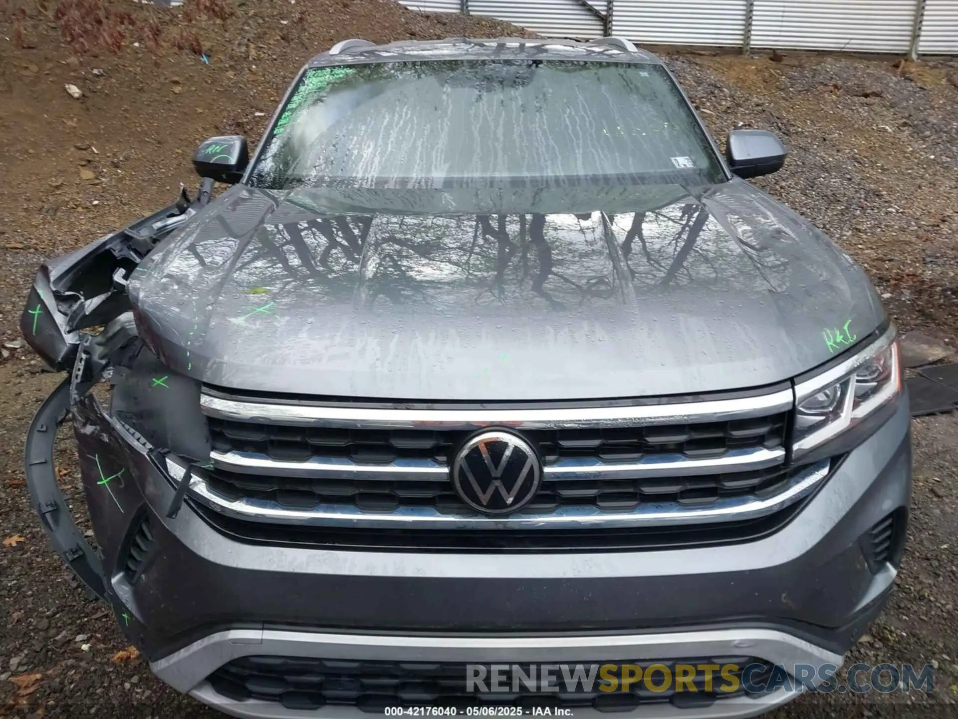 12 Photograph of a damaged car 1V2HC2CA1MC204500 VOLKSWAGEN ATLAS CROSS SPORT 2021