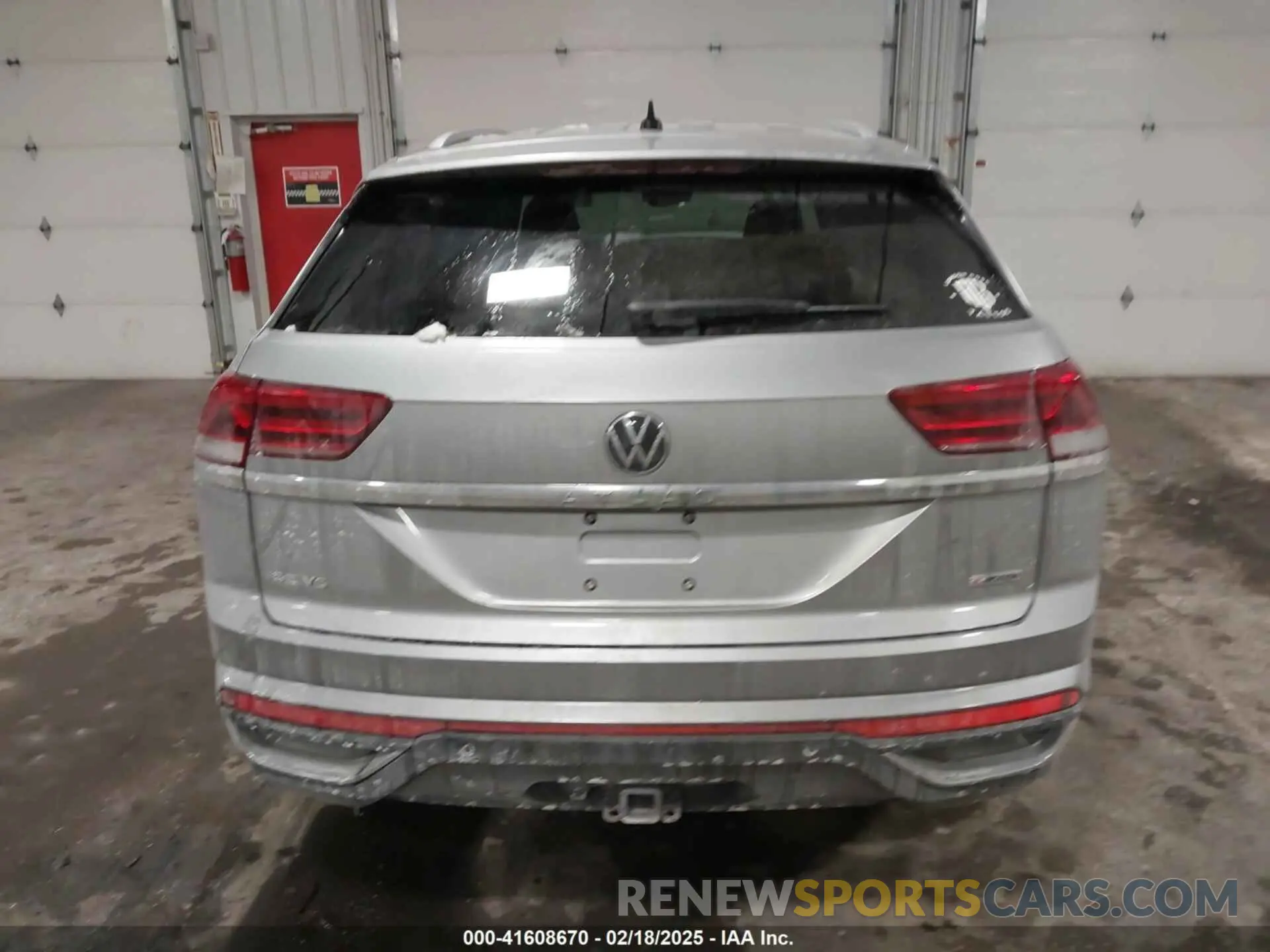 15 Photograph of a damaged car 1V2HE2CA9MC219076 VOLKSWAGEN ATLAS CROSS SPORT 2021
