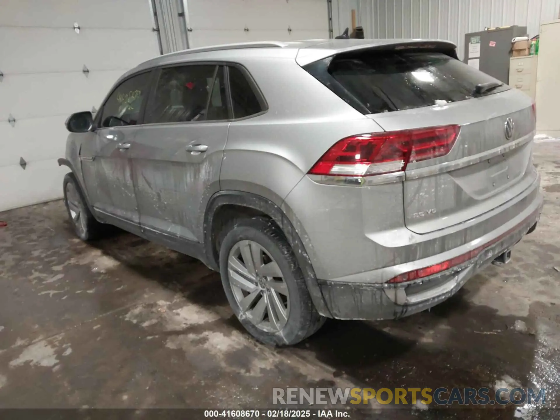 3 Photograph of a damaged car 1V2HE2CA9MC219076 VOLKSWAGEN ATLAS CROSS SPORT 2021