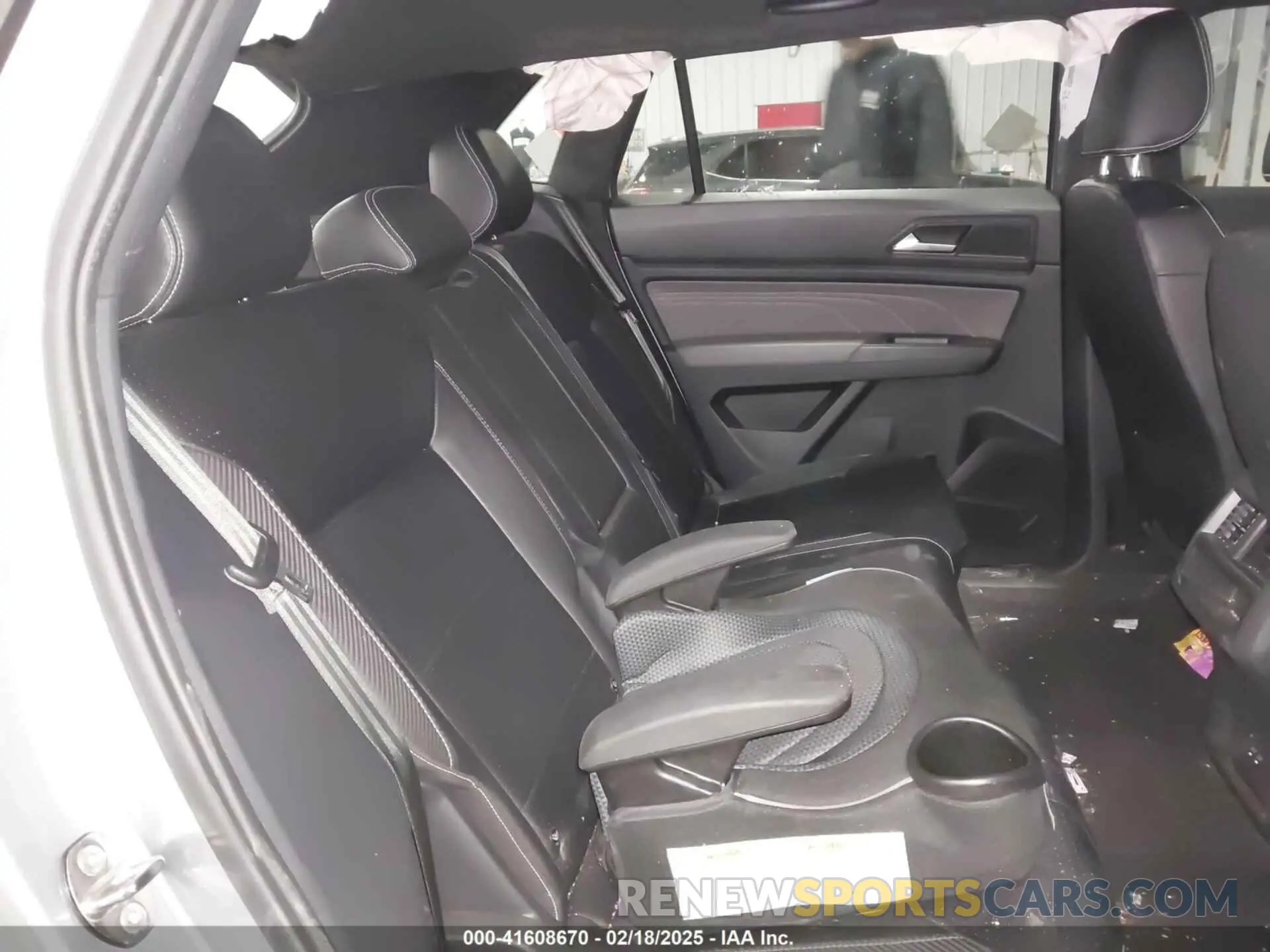 8 Photograph of a damaged car 1V2HE2CA9MC219076 VOLKSWAGEN ATLAS CROSS SPORT 2021