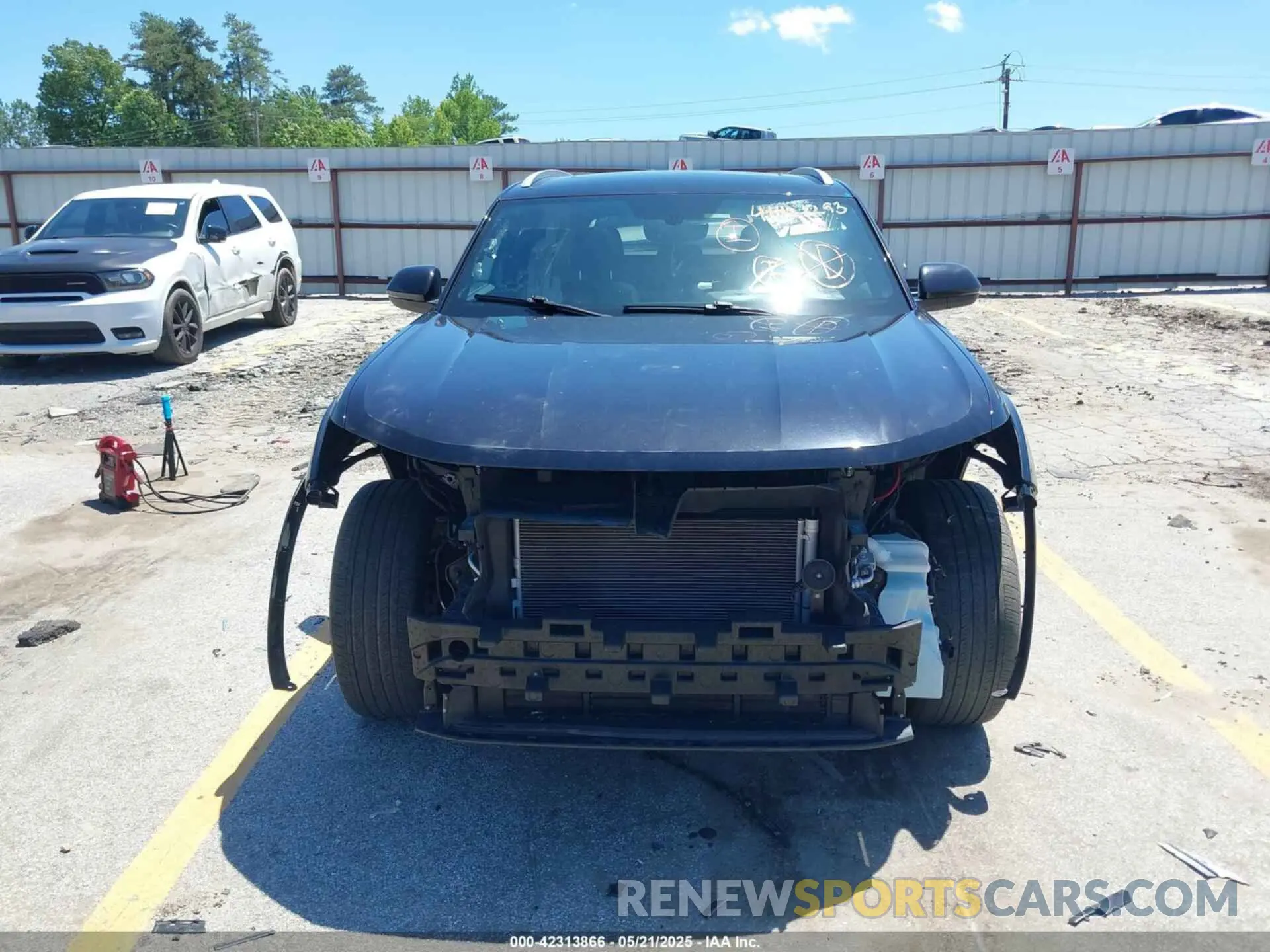 12 Photograph of a damaged car 1V2JC2CA1MC223193 VOLKSWAGEN ATLAS CROSS SPORT 2021