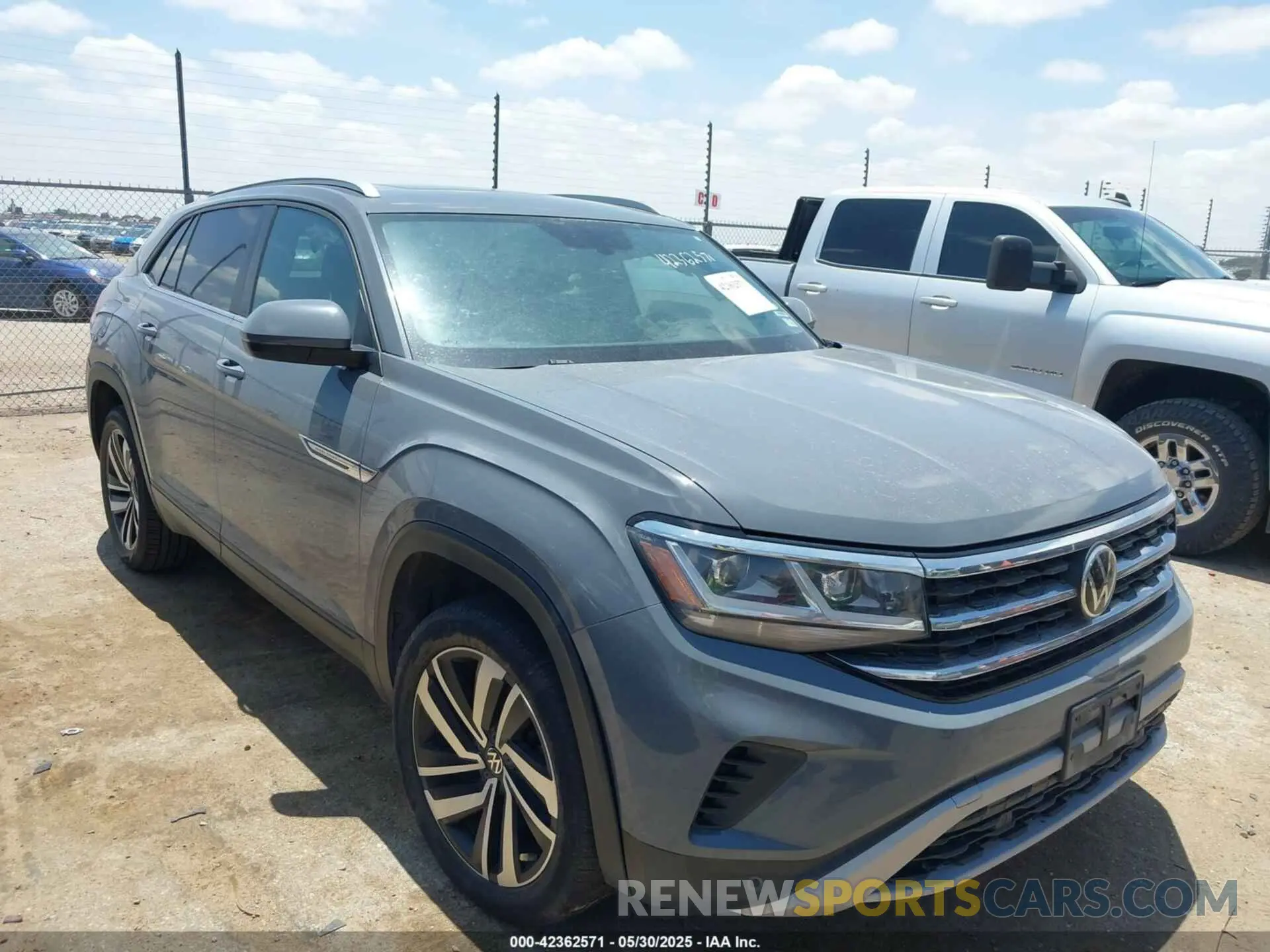 1 Photograph of a damaged car 1V2JC2CA2MC202157 VOLKSWAGEN ATLAS CROSS SPORT 2021