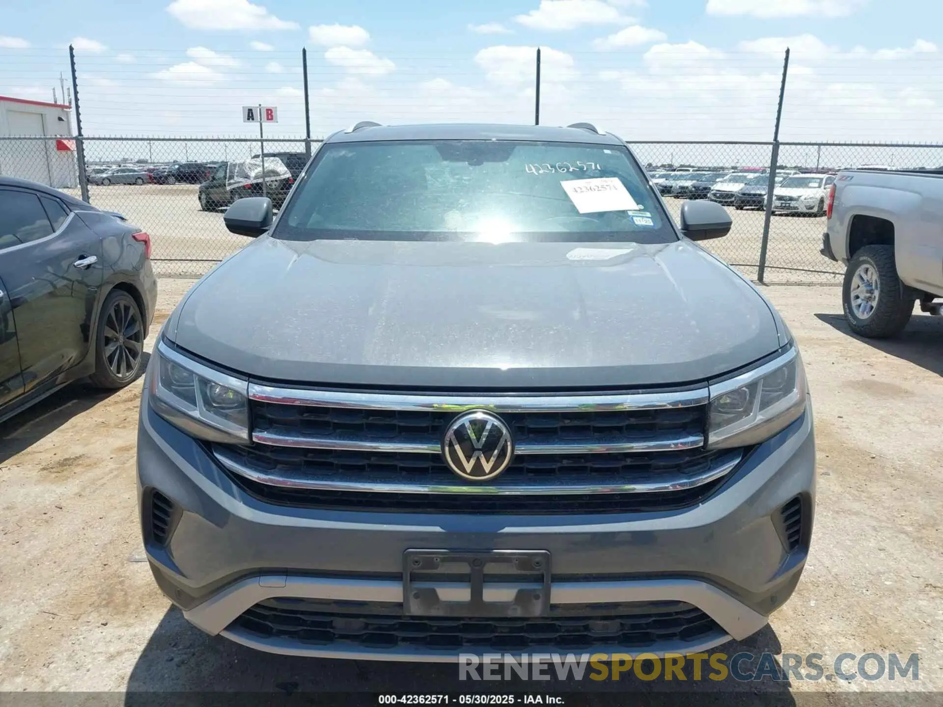 12 Photograph of a damaged car 1V2JC2CA2MC202157 VOLKSWAGEN ATLAS CROSS SPORT 2021