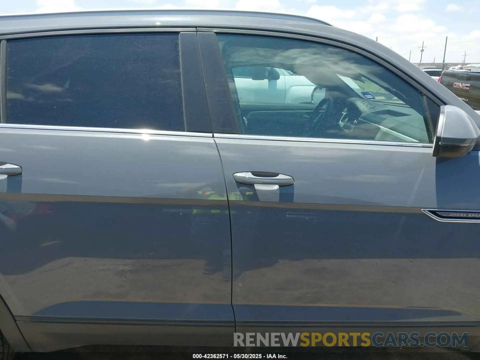 13 Photograph of a damaged car 1V2JC2CA2MC202157 VOLKSWAGEN ATLAS CROSS SPORT 2021