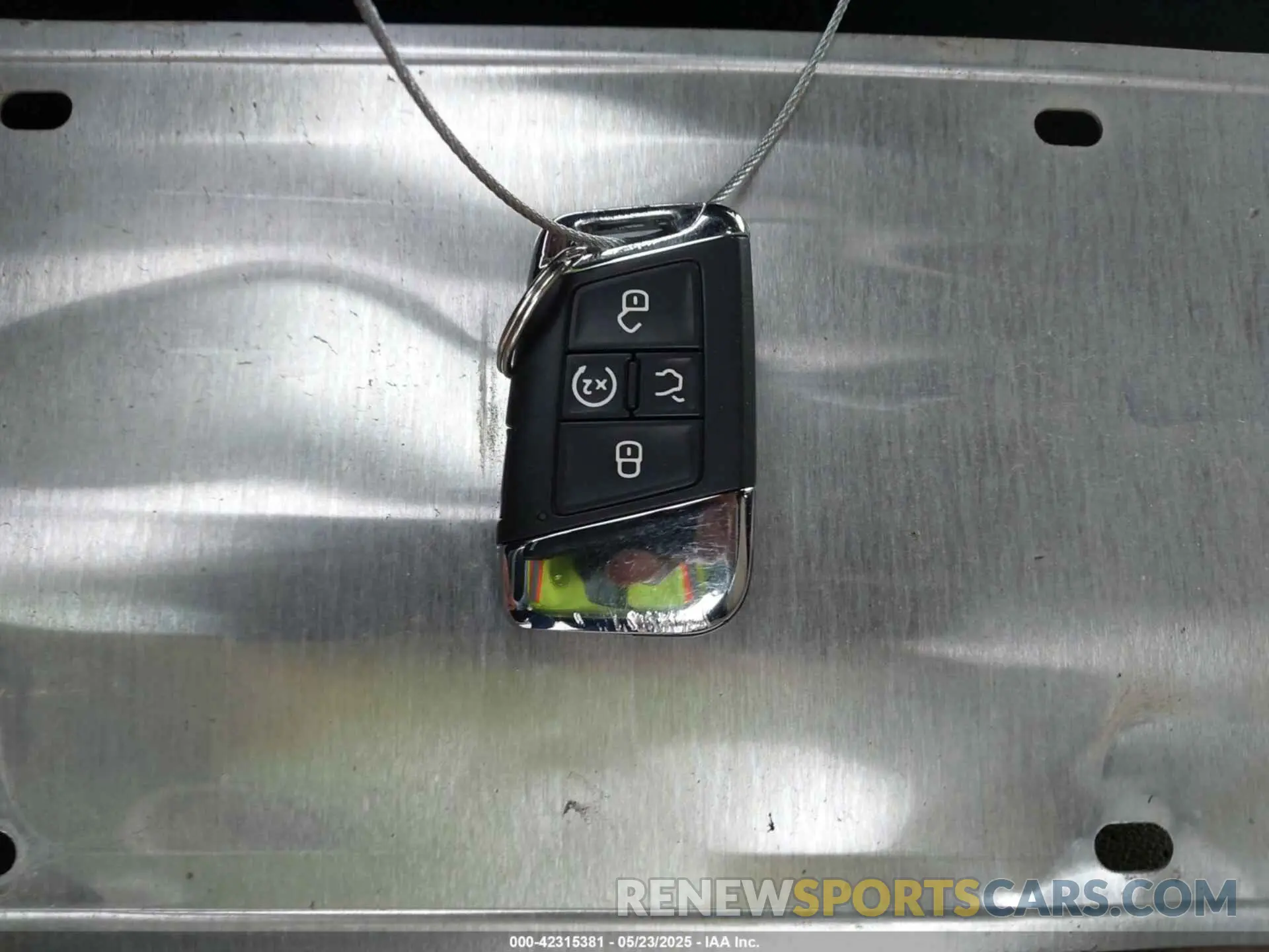 11 Photograph of a damaged car 1V2JE2CA4MC232349 VOLKSWAGEN ATLAS CROSS SPORT 2021