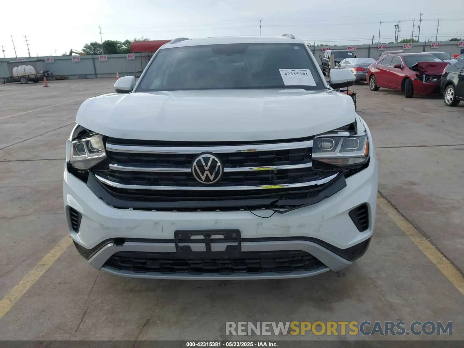 12 Photograph of a damaged car 1V2JE2CA4MC232349 VOLKSWAGEN ATLAS CROSS SPORT 2021