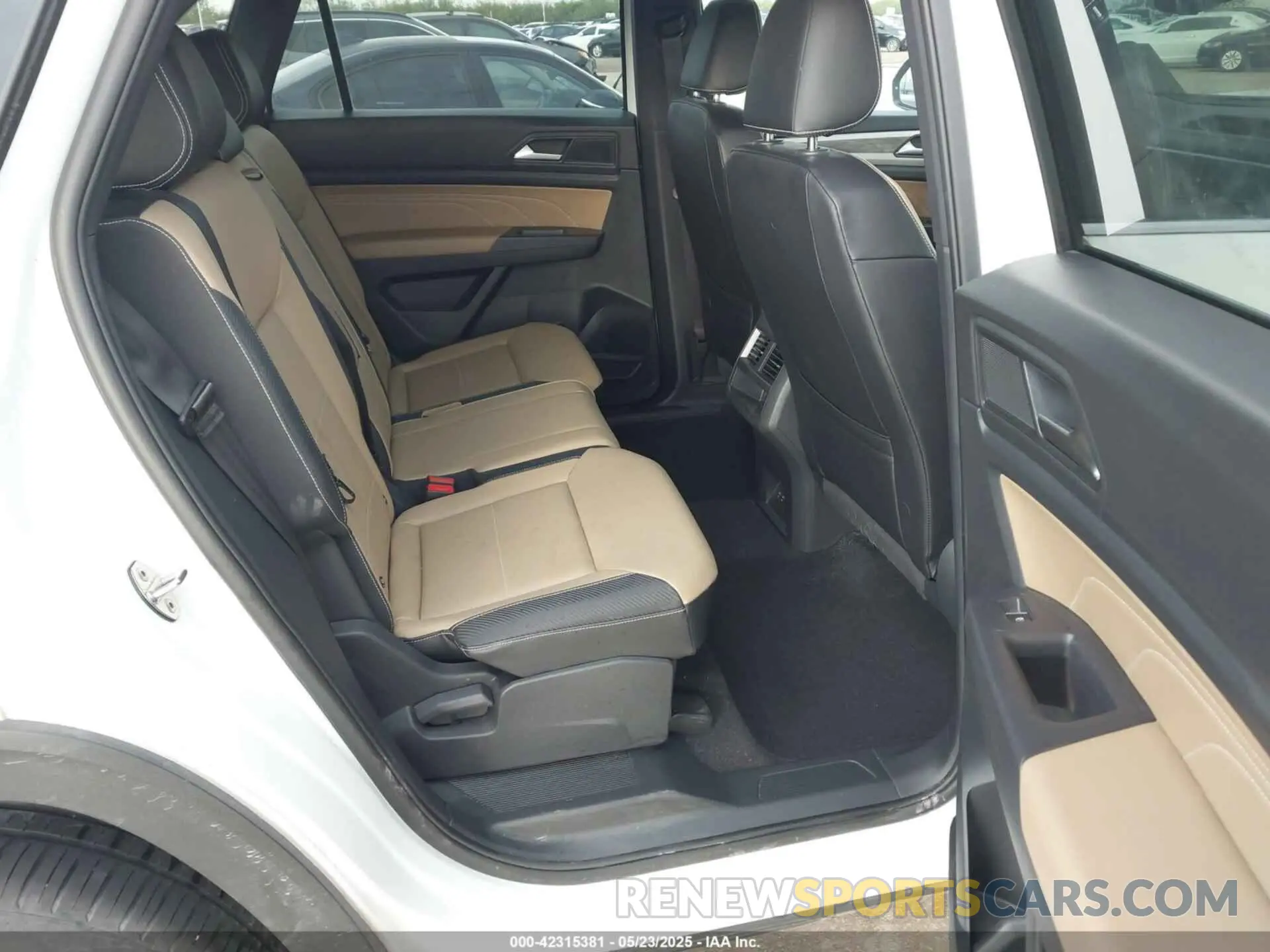 8 Photograph of a damaged car 1V2JE2CA4MC232349 VOLKSWAGEN ATLAS CROSS SPORT 2021