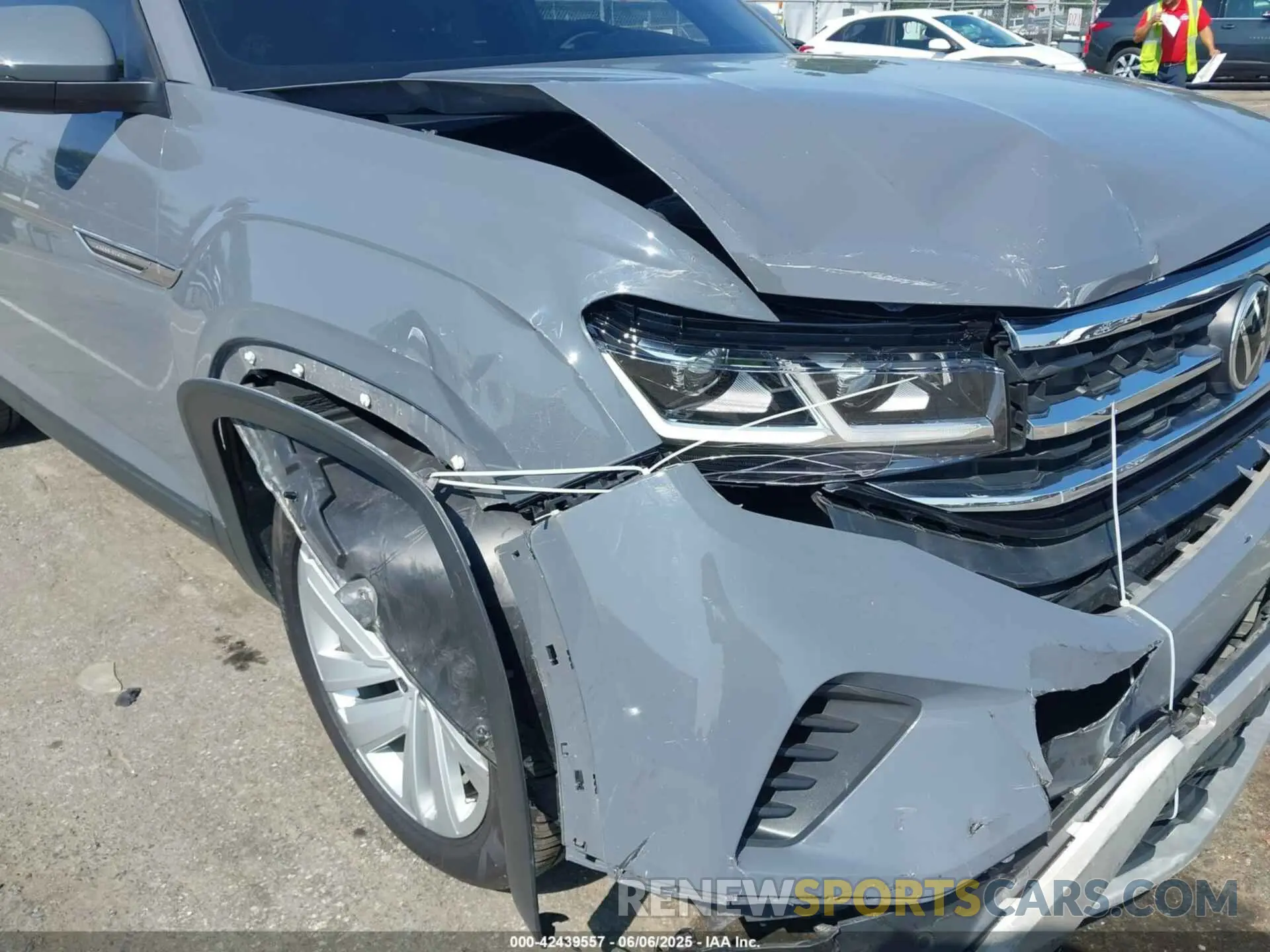 18 Photograph of a damaged car 1V2JE2CA5MC231503 VOLKSWAGEN ATLAS CROSS SPORT 2021