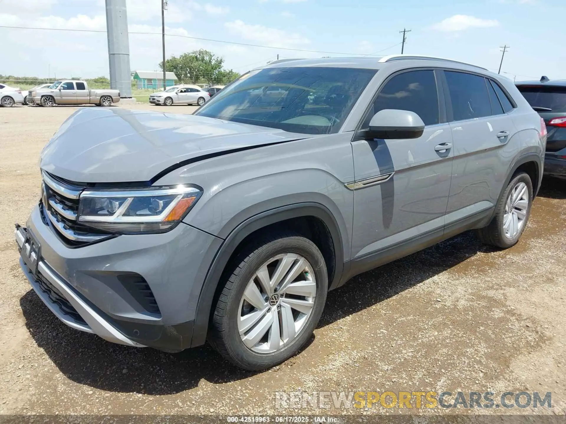 2 Photograph of a damaged car 1V2JE2CAXMC201493 VOLKSWAGEN ATLAS CROSS SPORT 2021