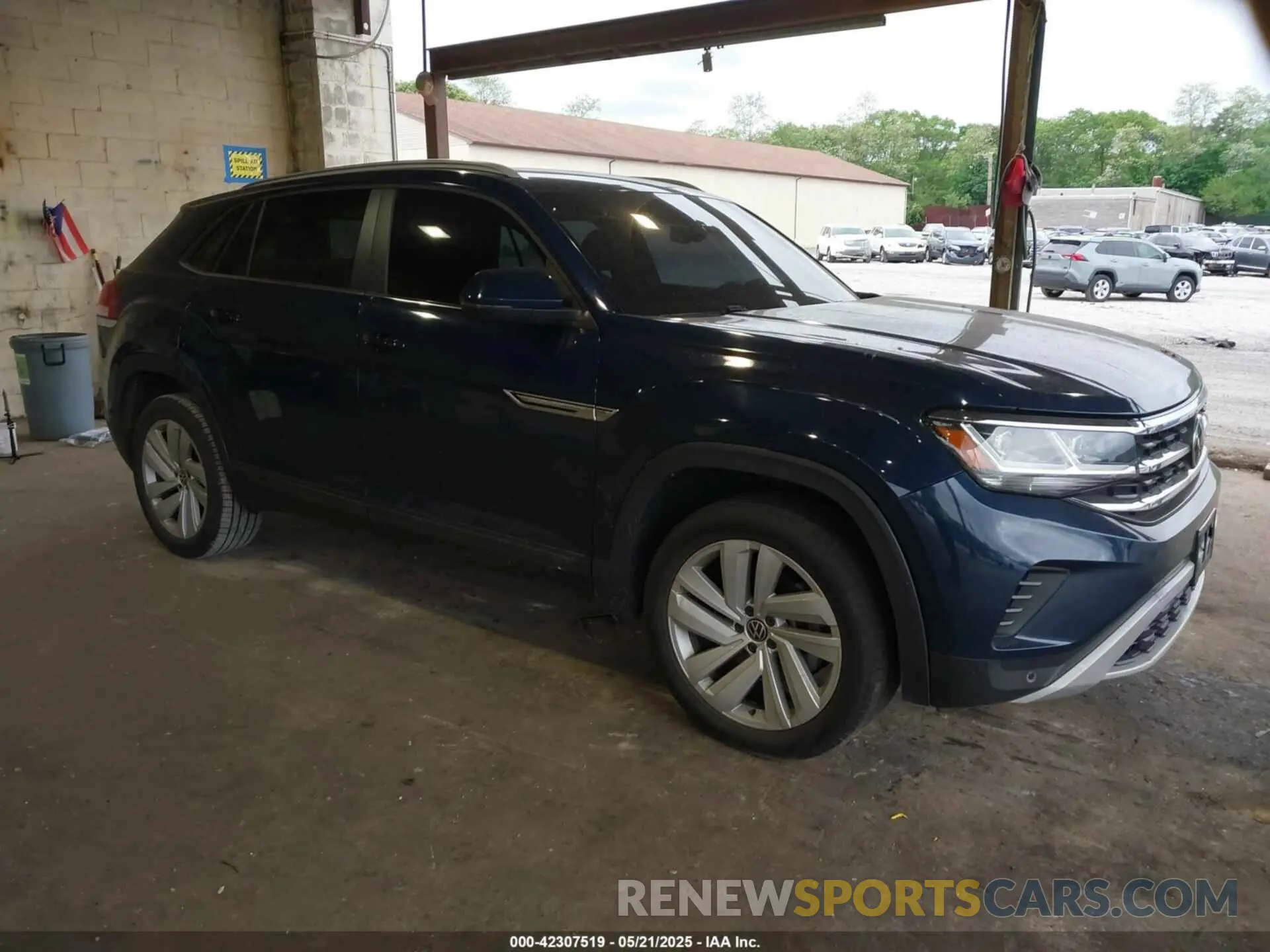 1 Photograph of a damaged car 1V2KC2CA7MC204345 VOLKSWAGEN ATLAS CROSS SPORT 2021