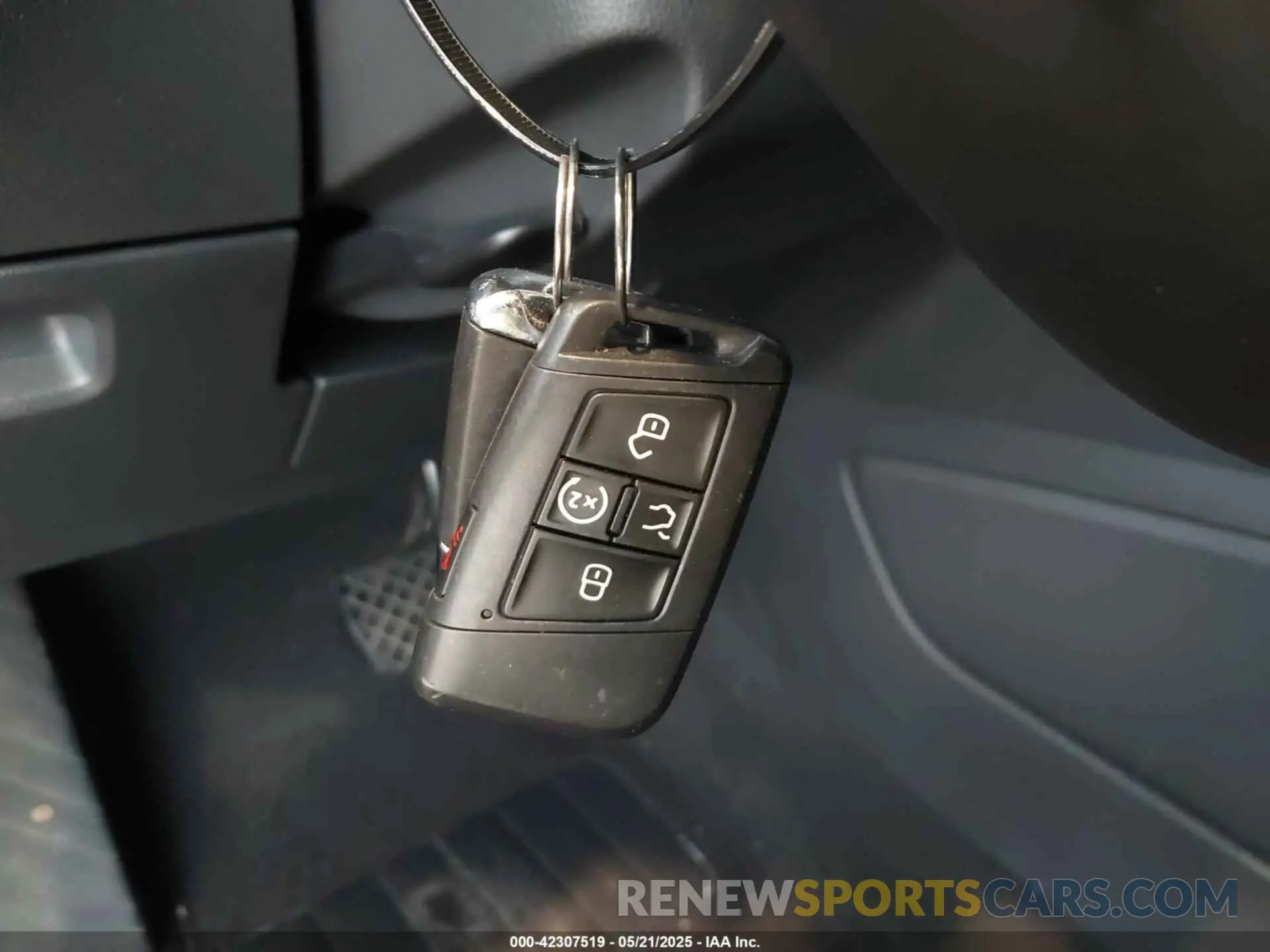 11 Photograph of a damaged car 1V2KC2CA7MC204345 VOLKSWAGEN ATLAS CROSS SPORT 2021