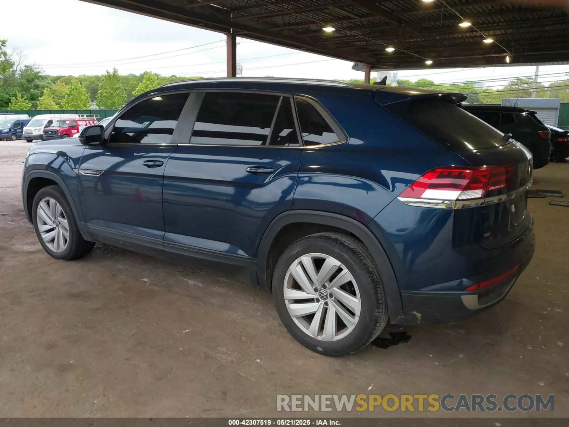 3 Photograph of a damaged car 1V2KC2CA7MC204345 VOLKSWAGEN ATLAS CROSS SPORT 2021