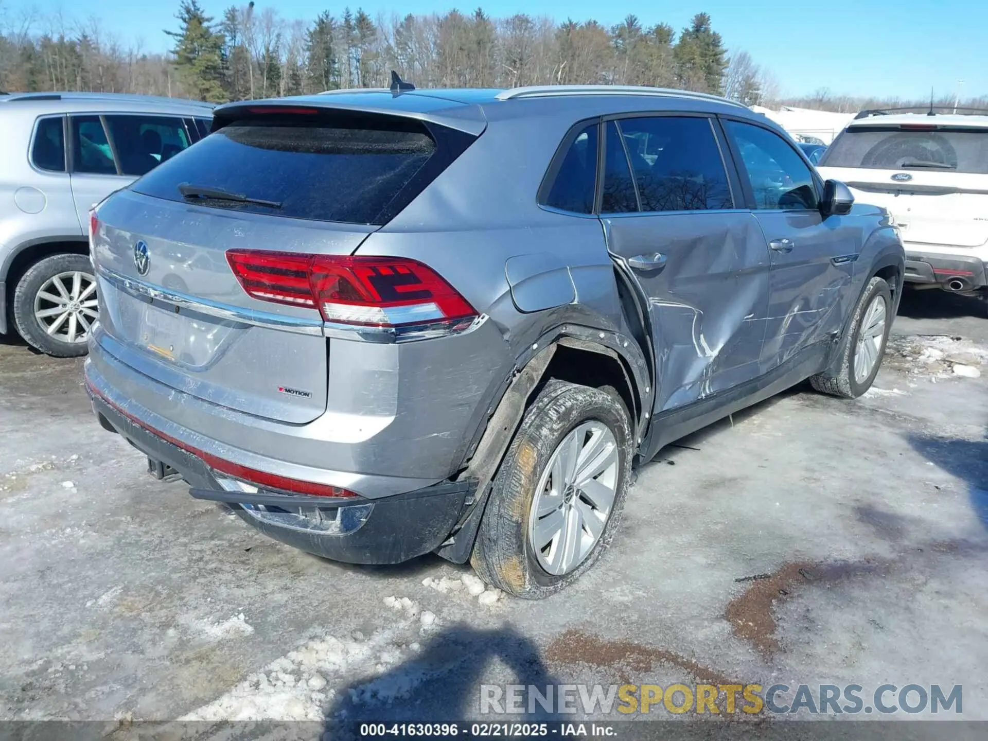 4 Photograph of a damaged car 1V2KE2CA4MC228516 VOLKSWAGEN ATLAS CROSS SPORT 2021