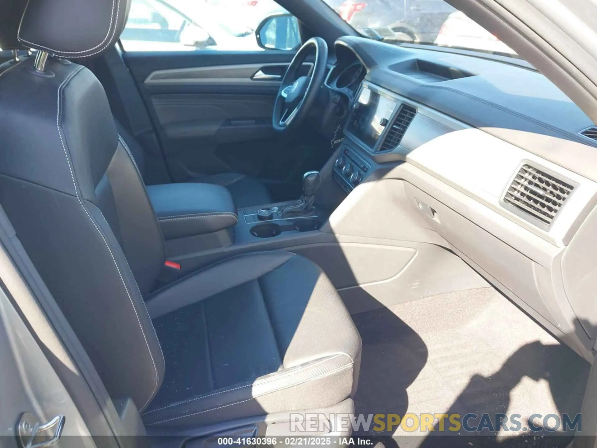 5 Photograph of a damaged car 1V2KE2CA4MC228516 VOLKSWAGEN ATLAS CROSS SPORT 2021