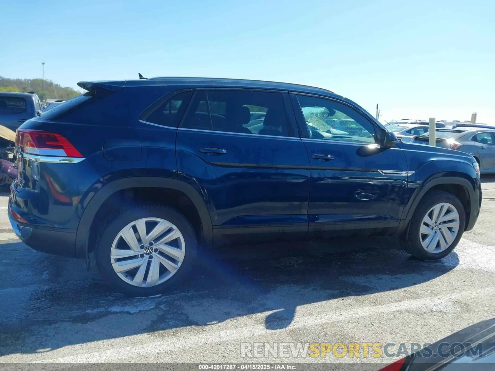 13 Photograph of a damaged car 1V2KE2CA7MC220524 VOLKSWAGEN ATLAS CROSS SPORT 2021