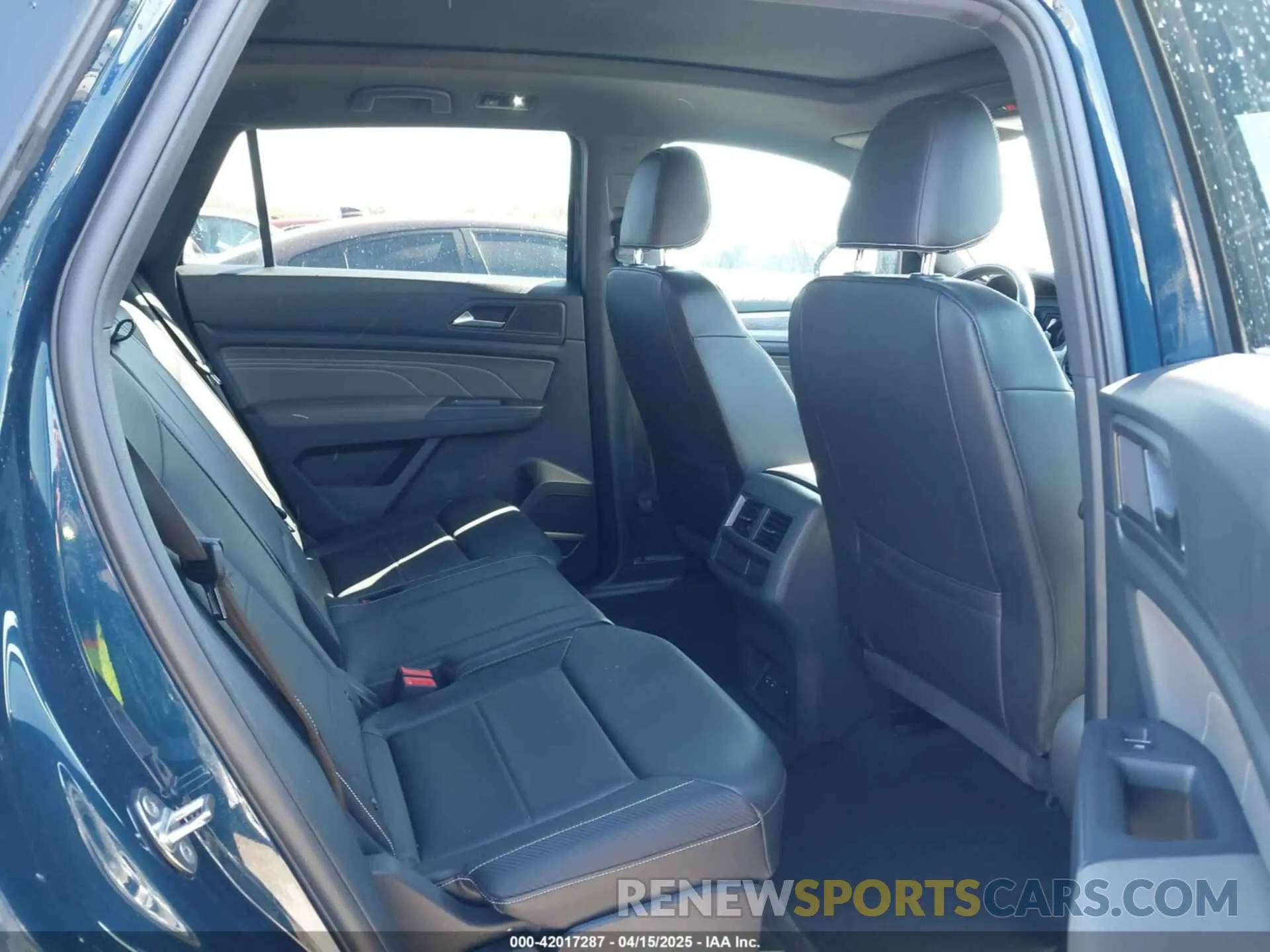 8 Photograph of a damaged car 1V2KE2CA7MC220524 VOLKSWAGEN ATLAS CROSS SPORT 2021