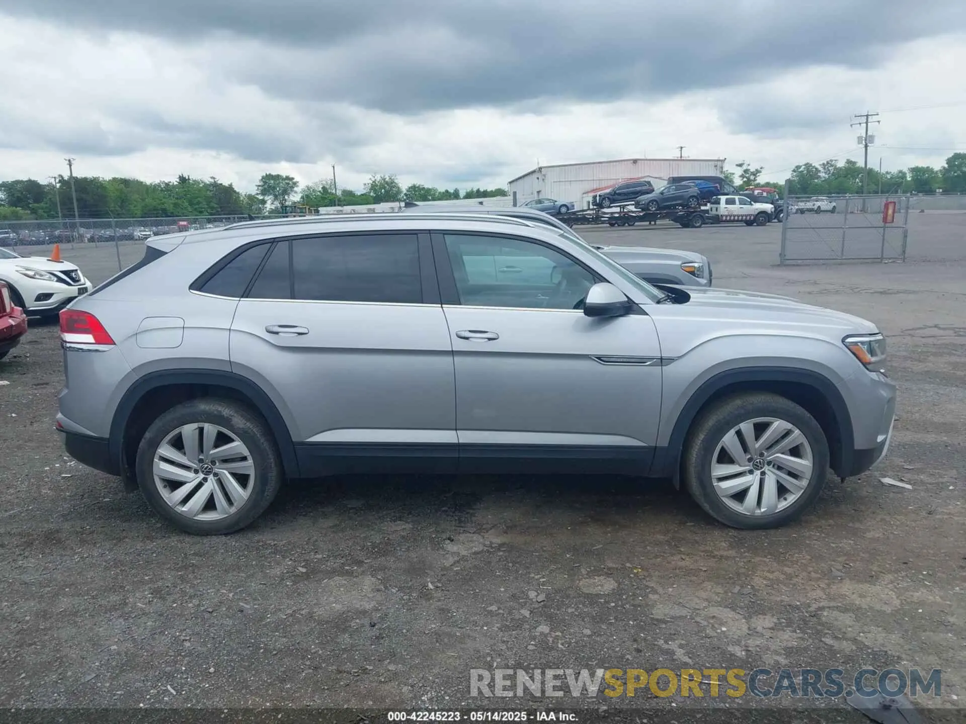 13 Photograph of a damaged car 1V2KE2CA8MC205241 VOLKSWAGEN ATLAS CROSS SPORT 2021