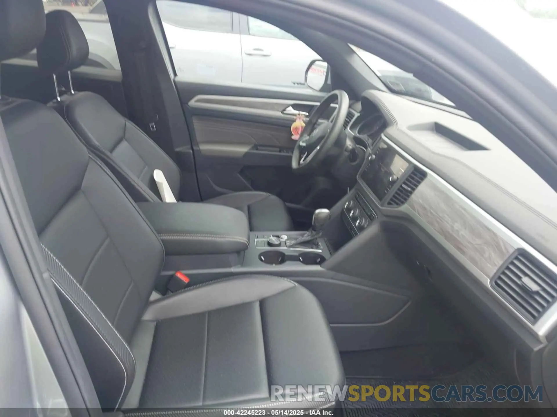 5 Photograph of a damaged car 1V2KE2CA8MC205241 VOLKSWAGEN ATLAS CROSS SPORT 2021