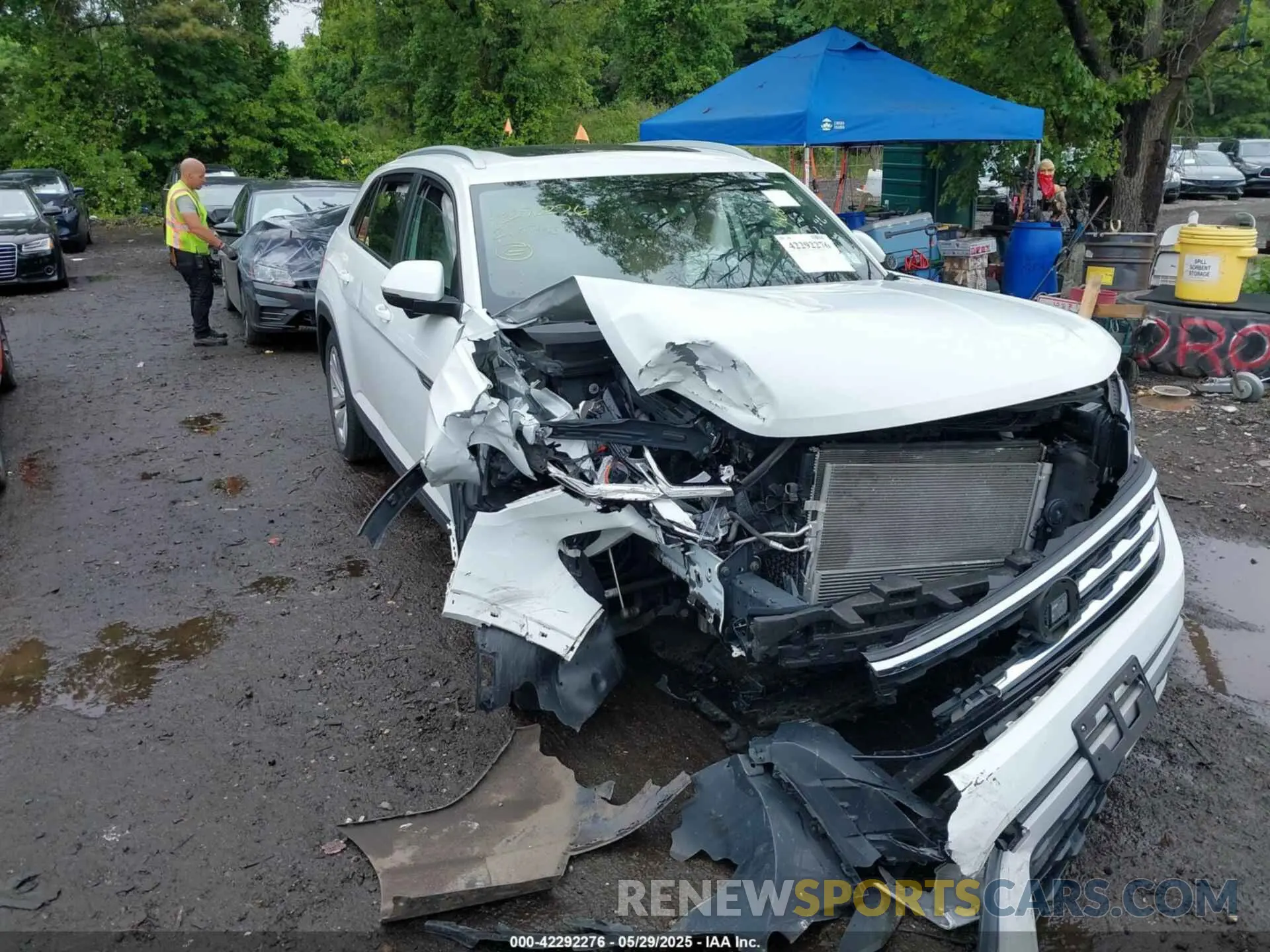 1 Photograph of a damaged car 1V2KE2CAXMC202664 VOLKSWAGEN ATLAS CROSS SPORT 2021