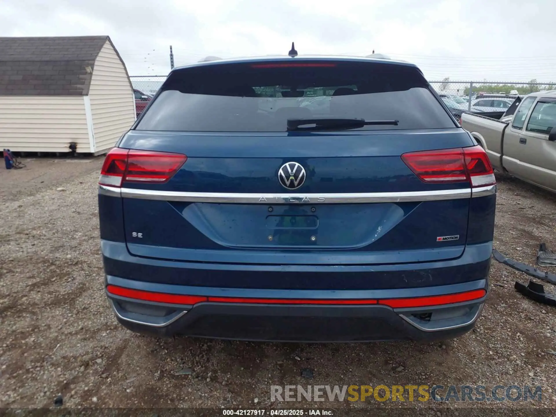 16 Photograph of a damaged car 1V2LC2CA2MC228525 VOLKSWAGEN ATLAS CROSS SPORT 2021