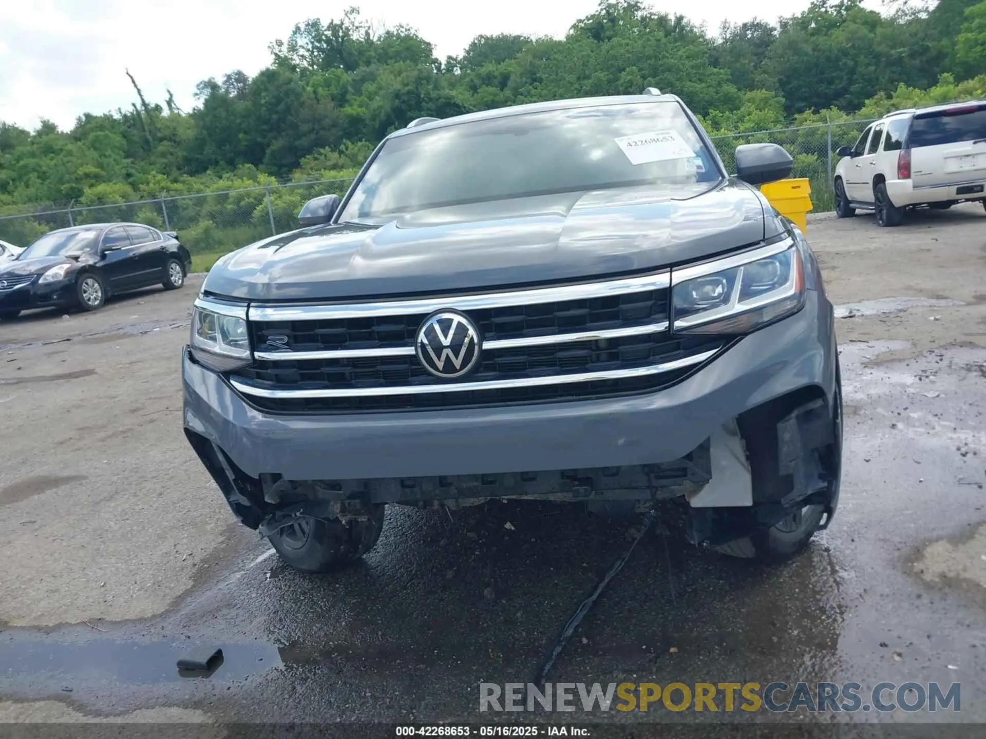 12 Photograph of a damaged car 1V2PE2CA2MC207444 VOLKSWAGEN ATLAS CROSS SPORT 2021