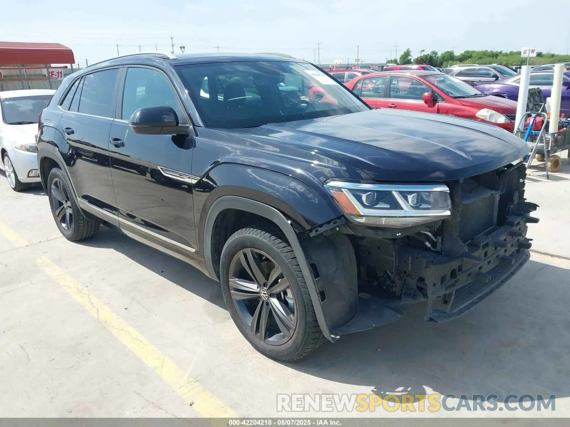 1 Photograph of a damaged car 1V2PE2CA3MC227881 VOLKSWAGEN ATLAS CROSS SPORT 2021