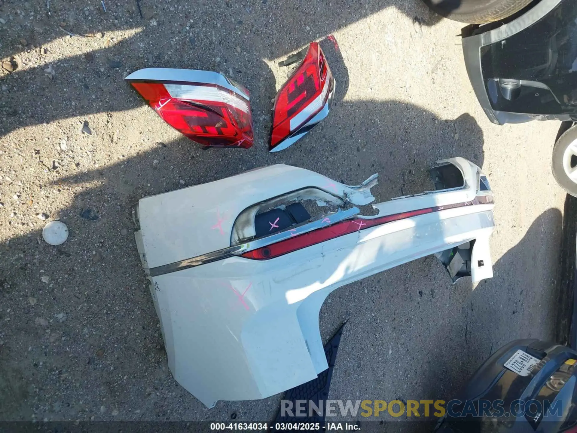 12 Photograph of a damaged car 1V2PE2CA4MC203850 VOLKSWAGEN ATLAS CROSS SPORT 2021