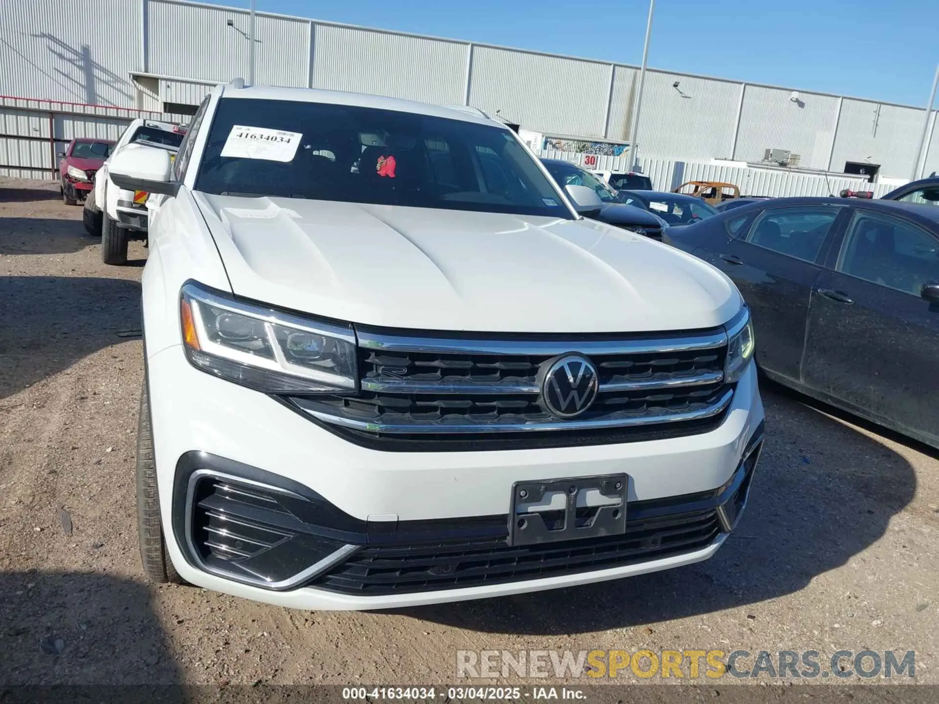 13 Photograph of a damaged car 1V2PE2CA4MC203850 VOLKSWAGEN ATLAS CROSS SPORT 2021