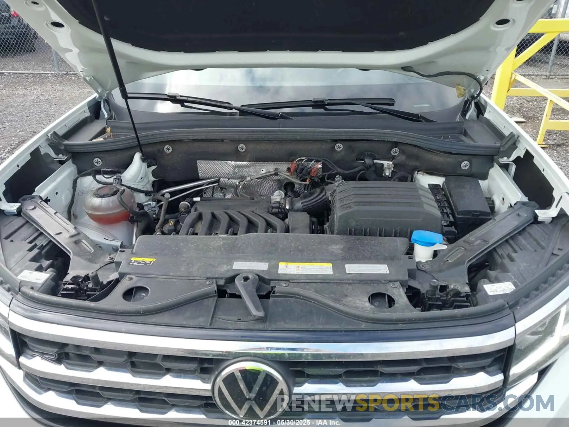 10 Photograph of a damaged car 1V2SE2CA7MC214805 VOLKSWAGEN ATLAS CROSS SPORT 2021