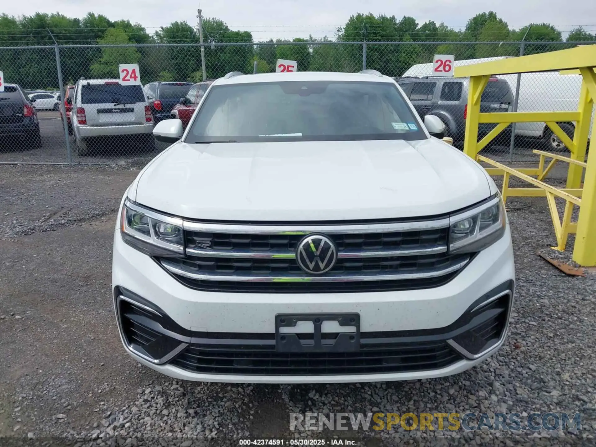 13 Photograph of a damaged car 1V2SE2CA7MC214805 VOLKSWAGEN ATLAS CROSS SPORT 2021