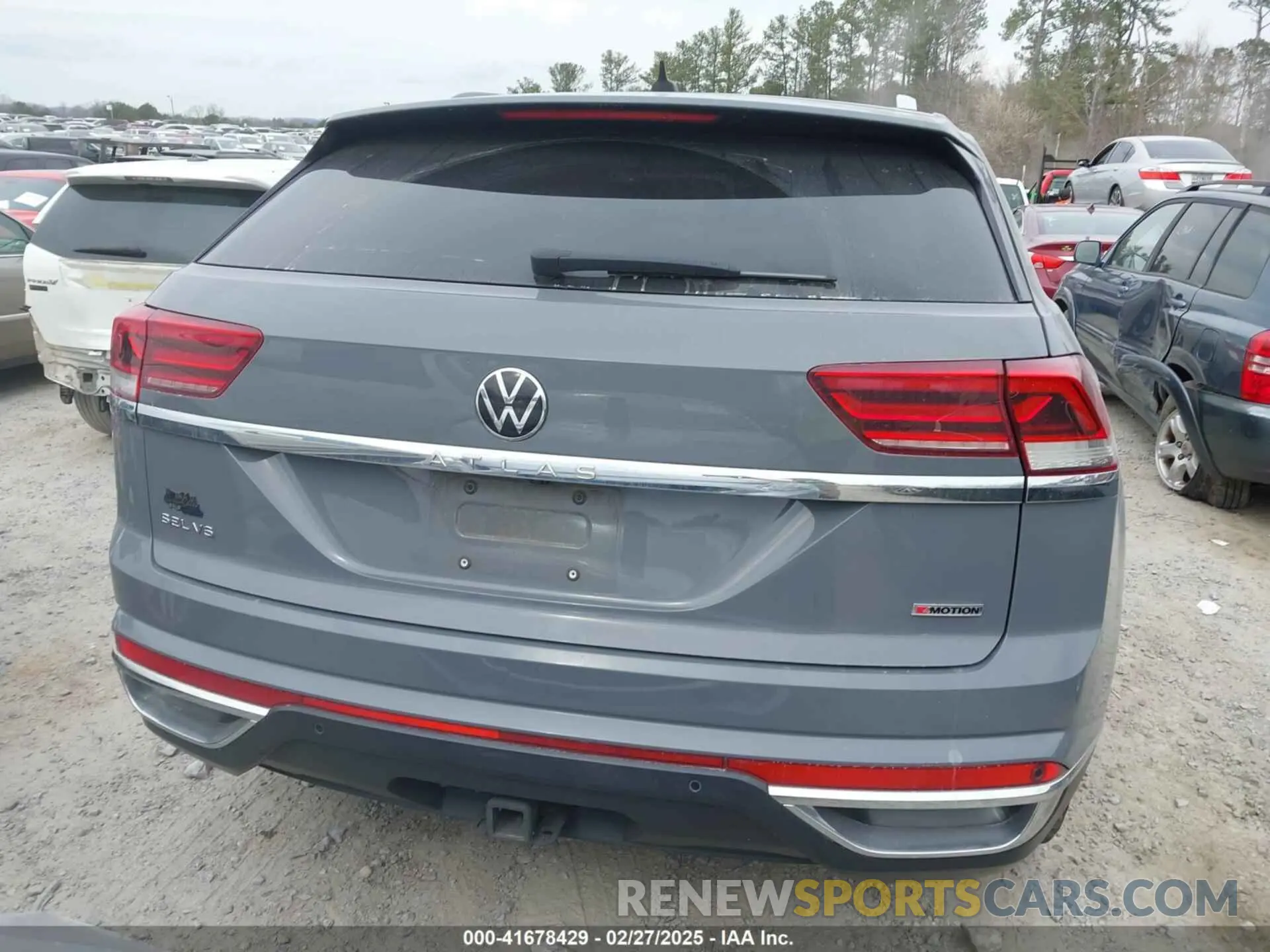 16 Photograph of a damaged car 1V2TE2CA7MC207972 VOLKSWAGEN ATLAS CROSS SPORT 2021