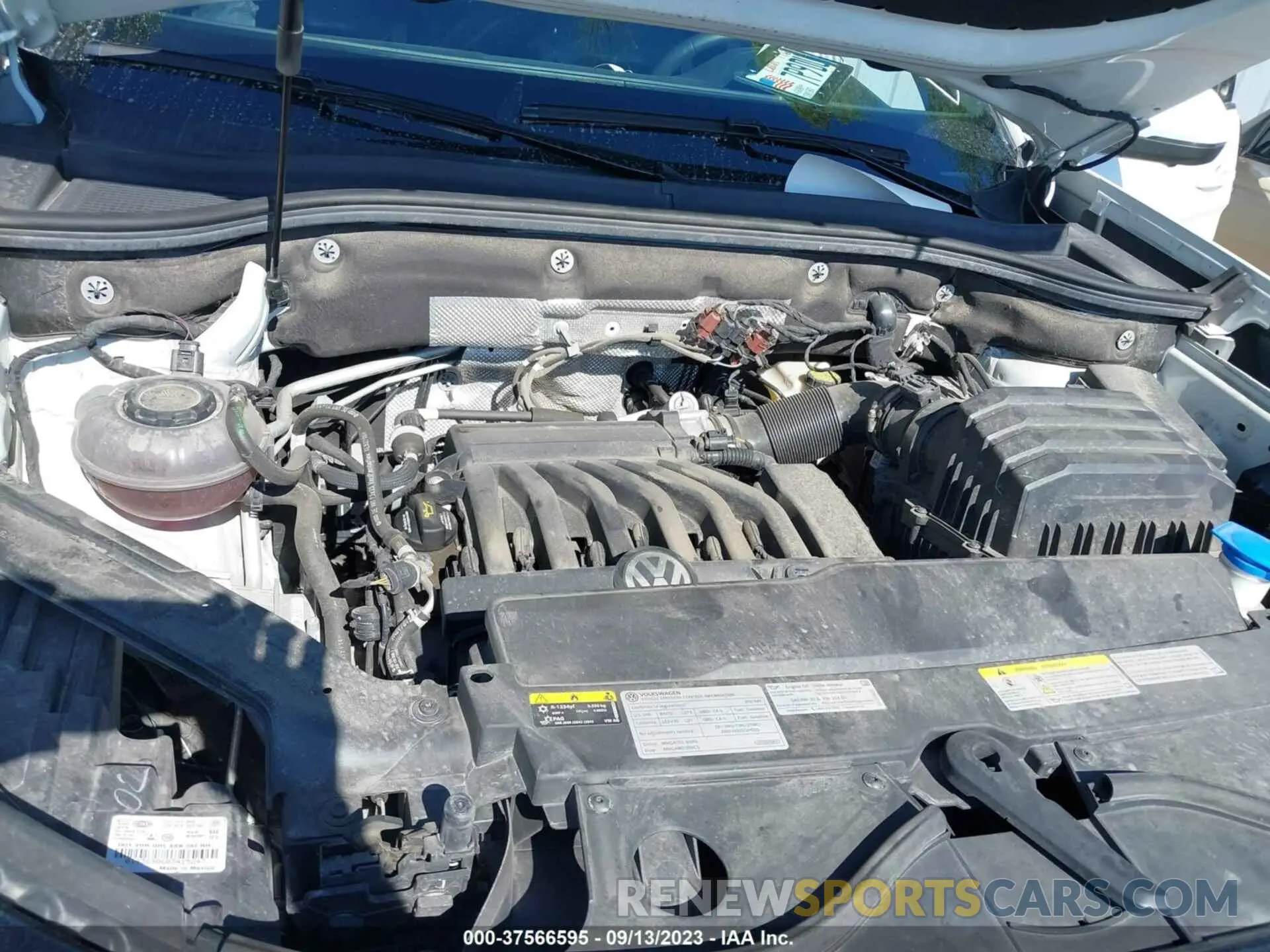 10 Photograph of a damaged car 1V2TE2CA8MC228765 VOLKSWAGEN ATLAS CROSS SPORT 2021