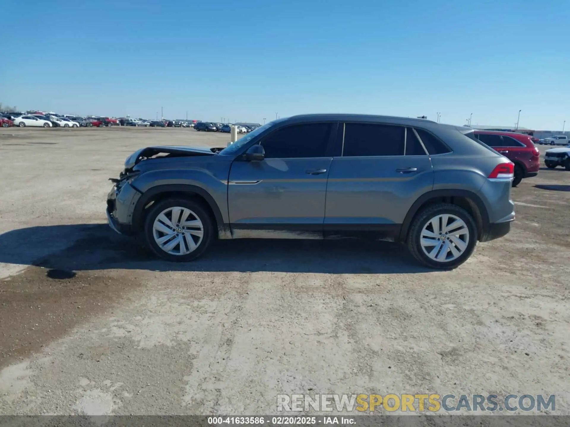 14 Photograph of a damaged car 1V2WE2CA1MC202537 VOLKSWAGEN ATLAS CROSS SPORT 2021