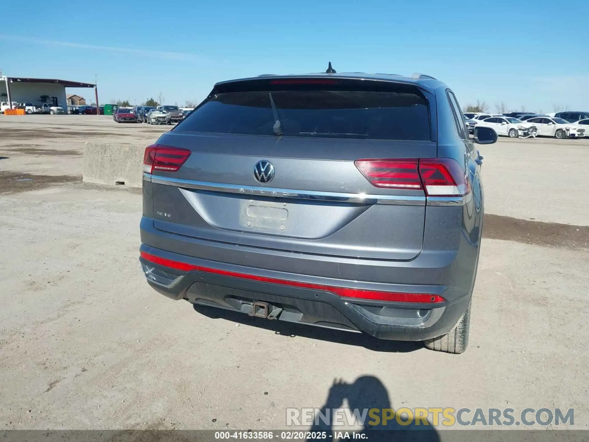 16 Photograph of a damaged car 1V2WE2CA1MC202537 VOLKSWAGEN ATLAS CROSS SPORT 2021