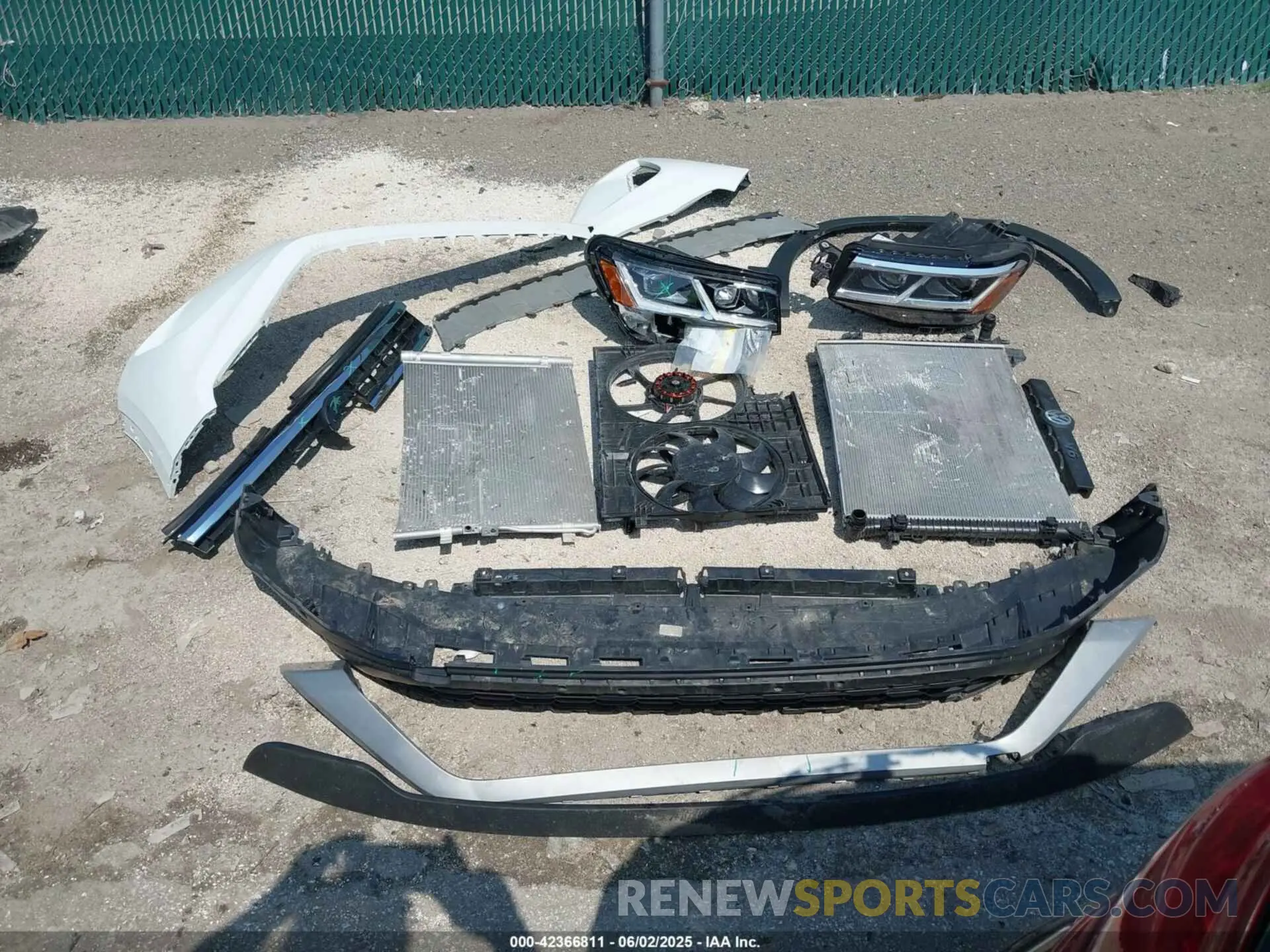 12 Photograph of a damaged car 1V2HE2CA5NC225233 VOLKSWAGEN ATLAS CROSS SPORT 2022