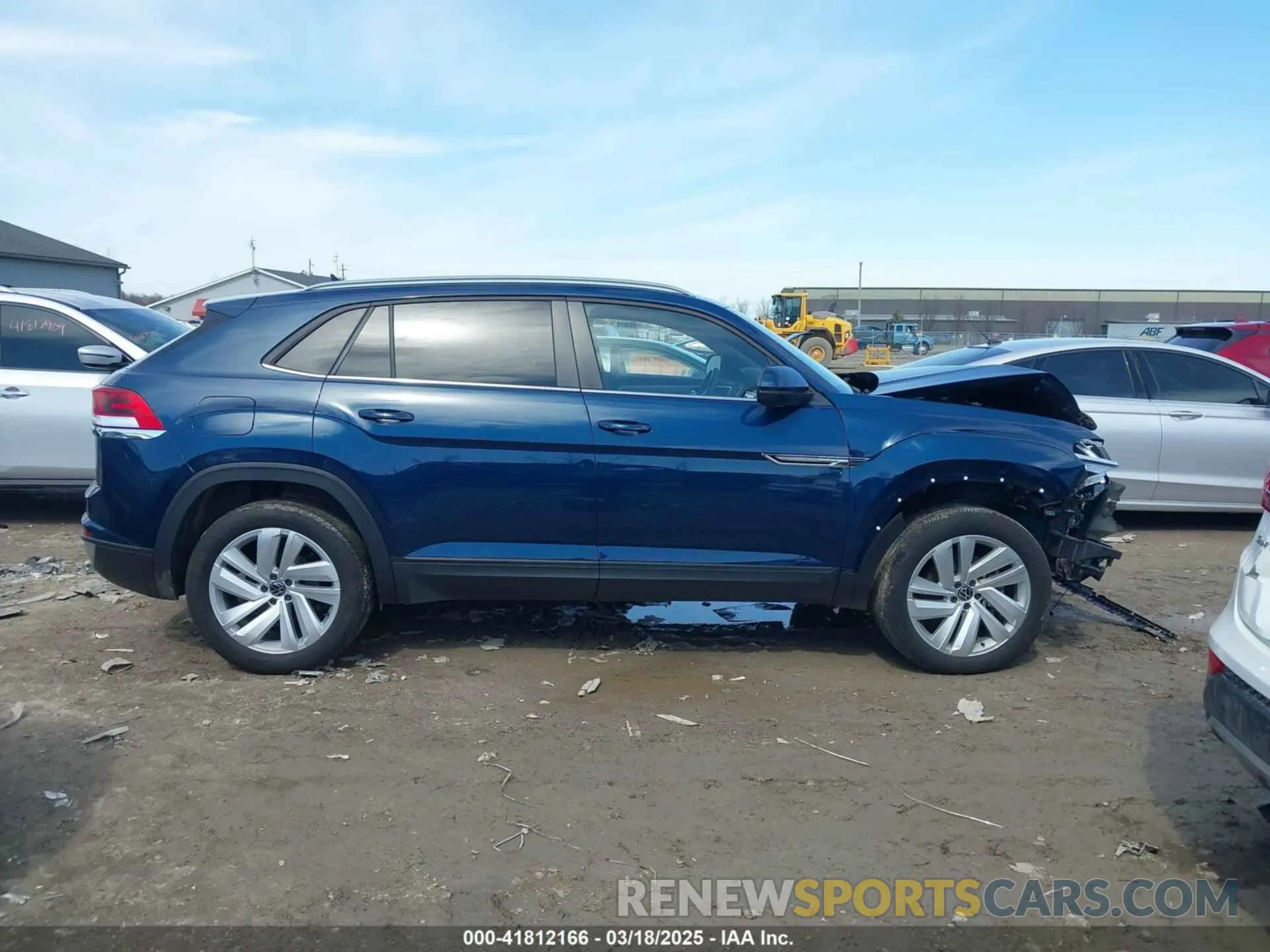 13 Photograph of a damaged car 1V2HE2CAXNC224787 VOLKSWAGEN ATLAS CROSS SPORT 2022