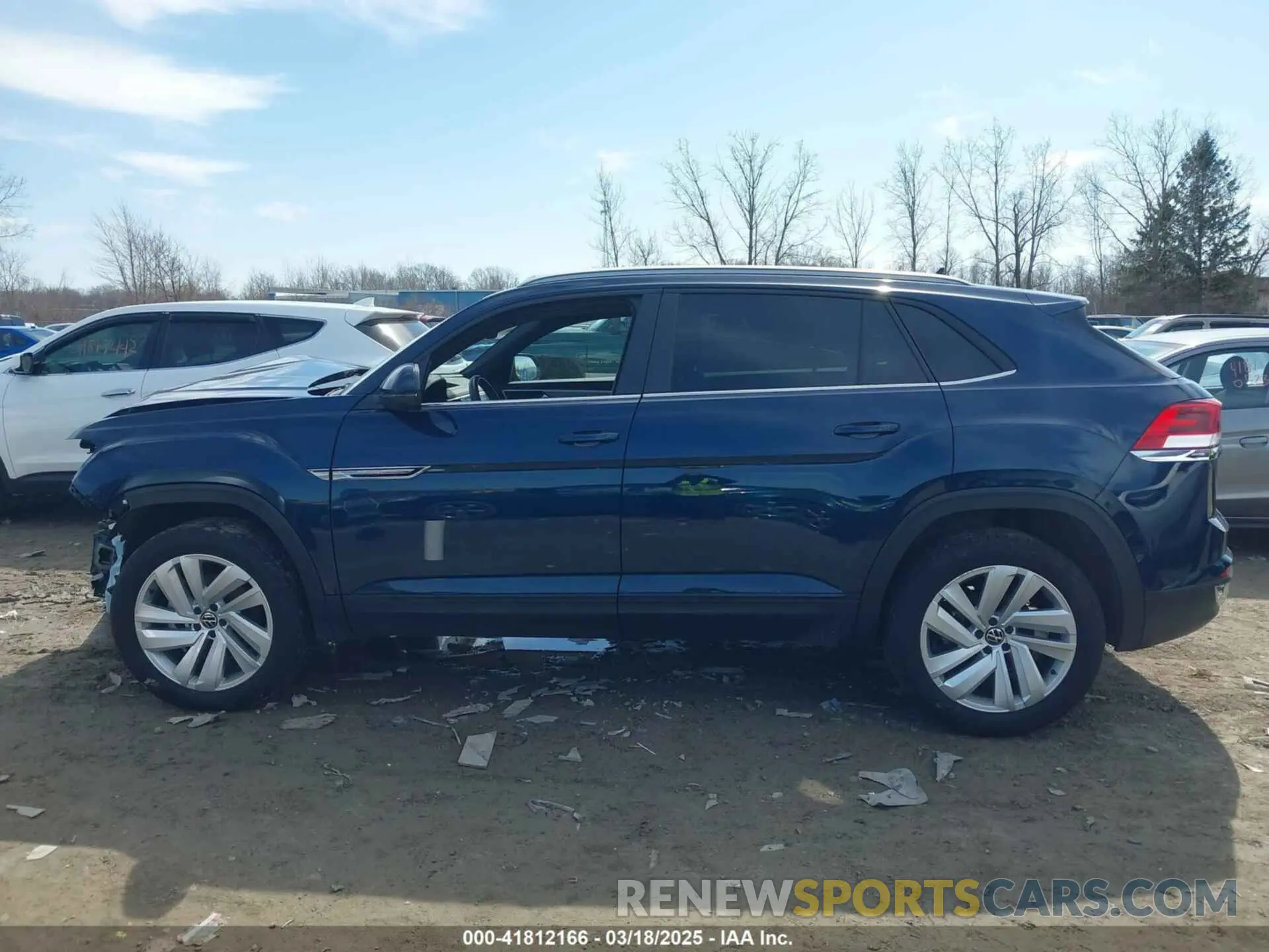 14 Photograph of a damaged car 1V2HE2CAXNC224787 VOLKSWAGEN ATLAS CROSS SPORT 2022